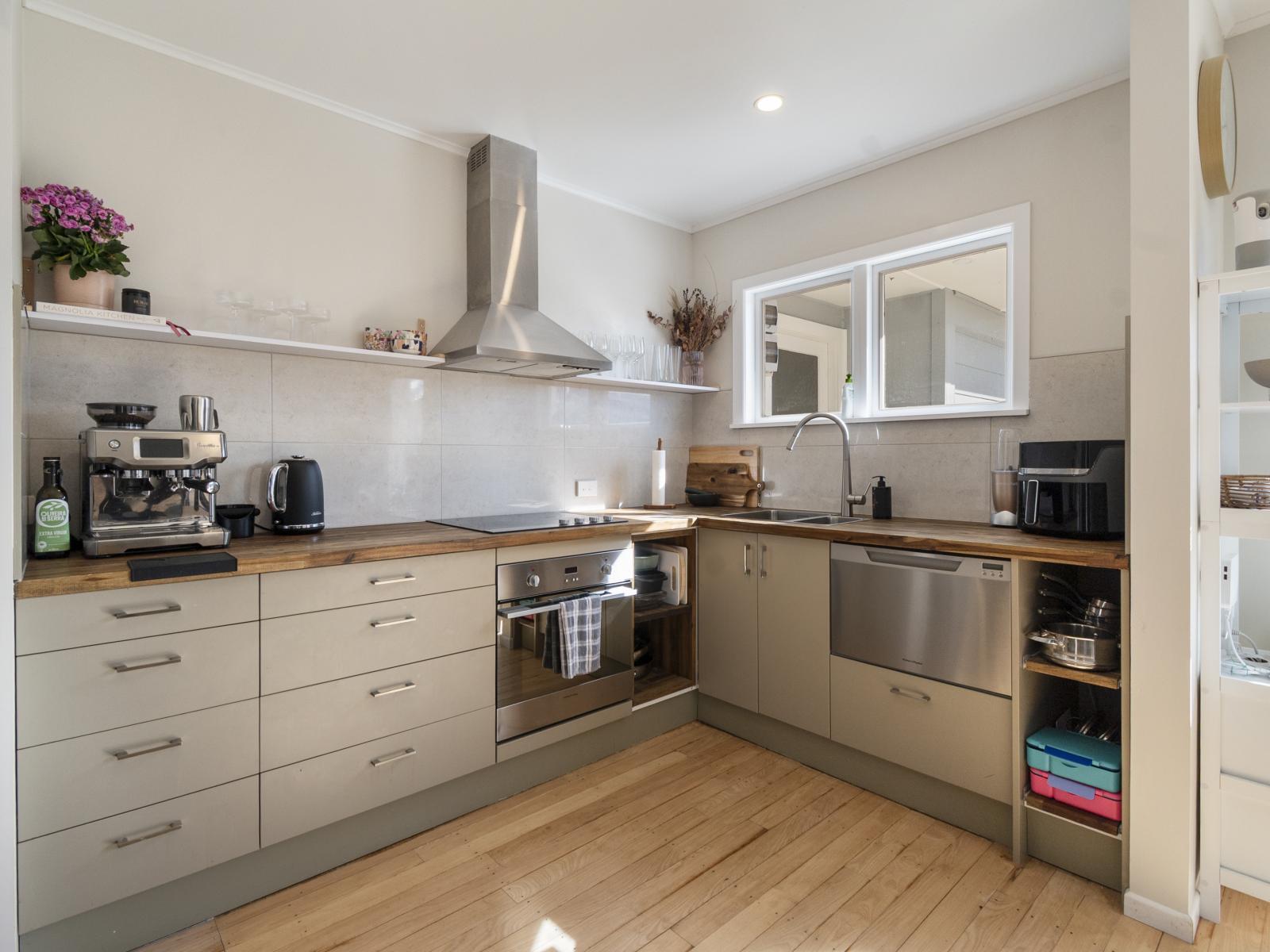 18 Tararua Terrace, Cloverlea