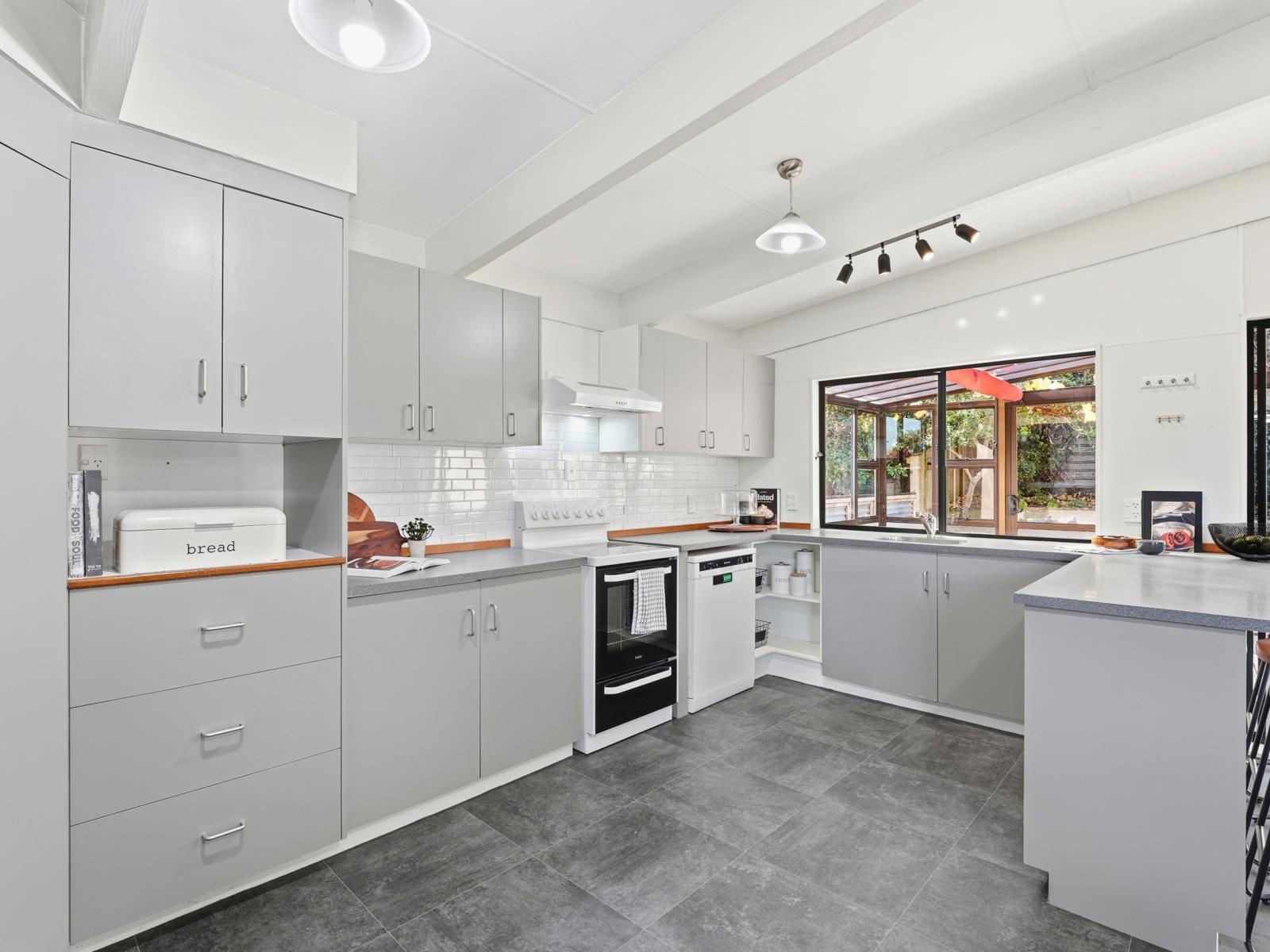 5 Nixon Street, Whanganui East