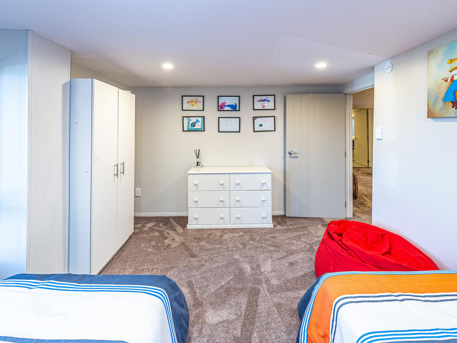 10 Okiwa Terrace, Waiinu Beach