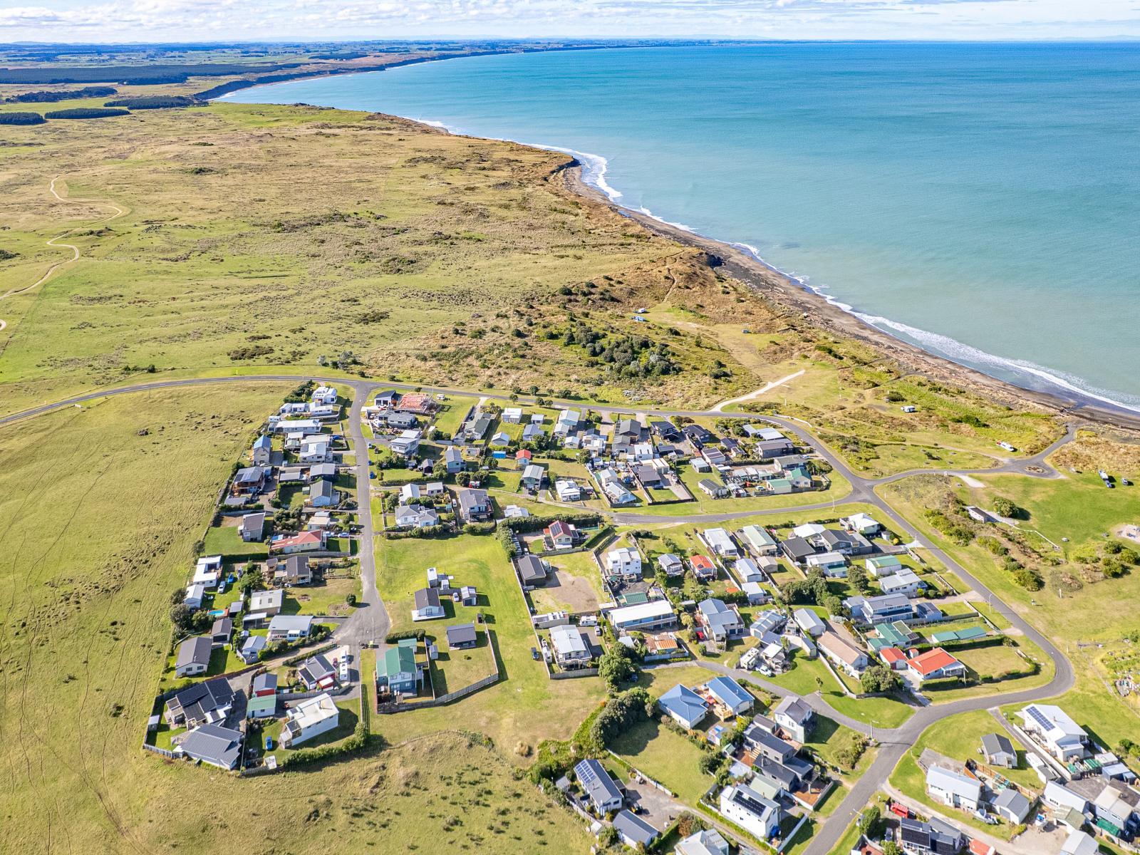 10 Okiwa Terrace, Waiinu Beach