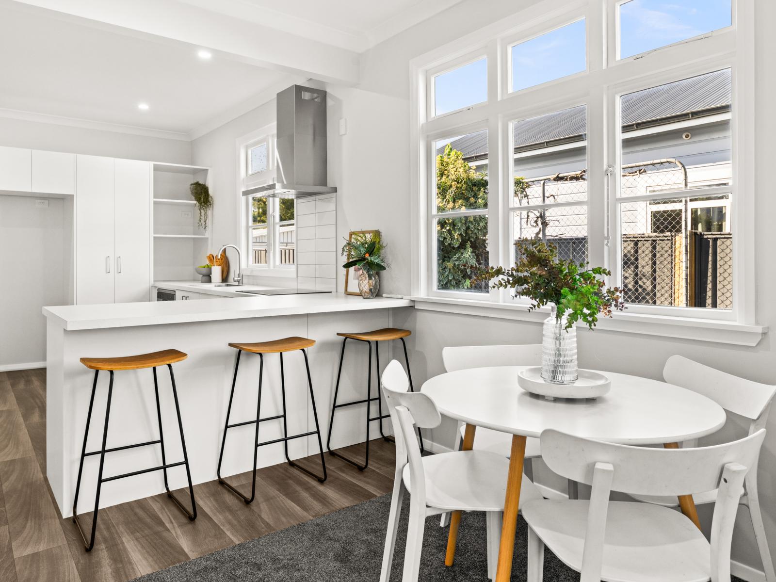 908B Outram Road, Akina