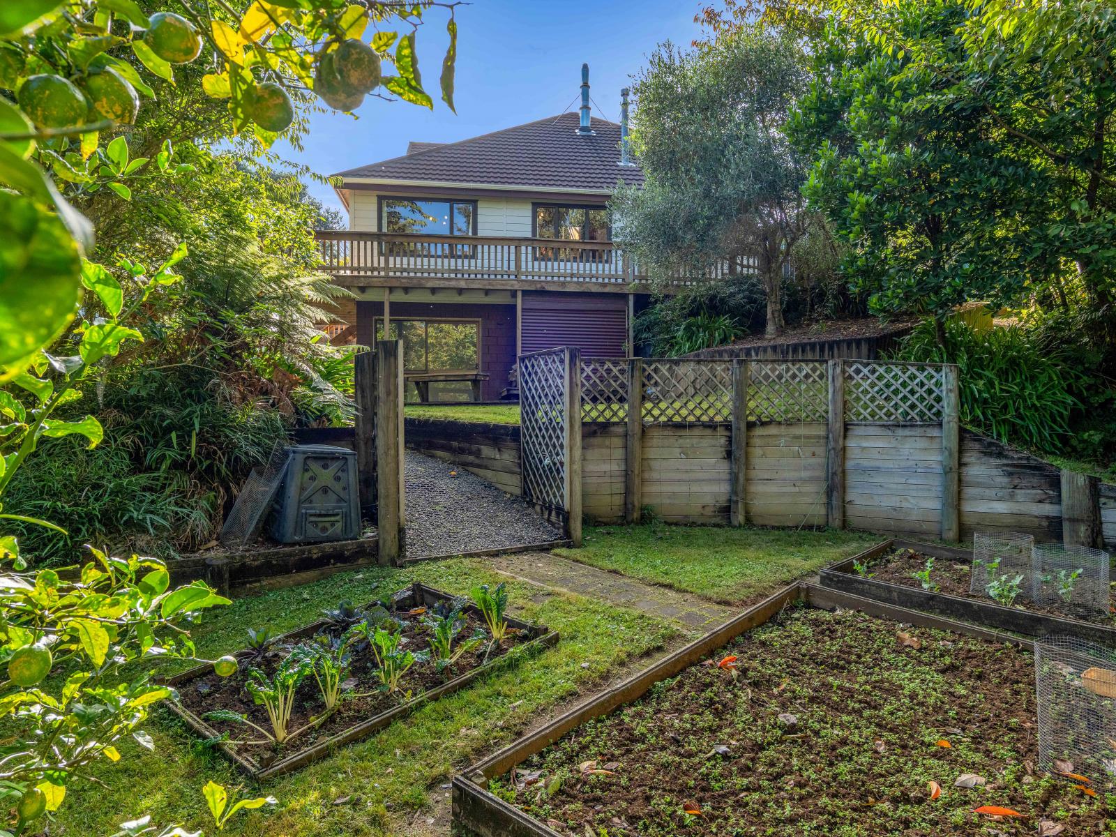 21b Sequoia Grove, Merrilands