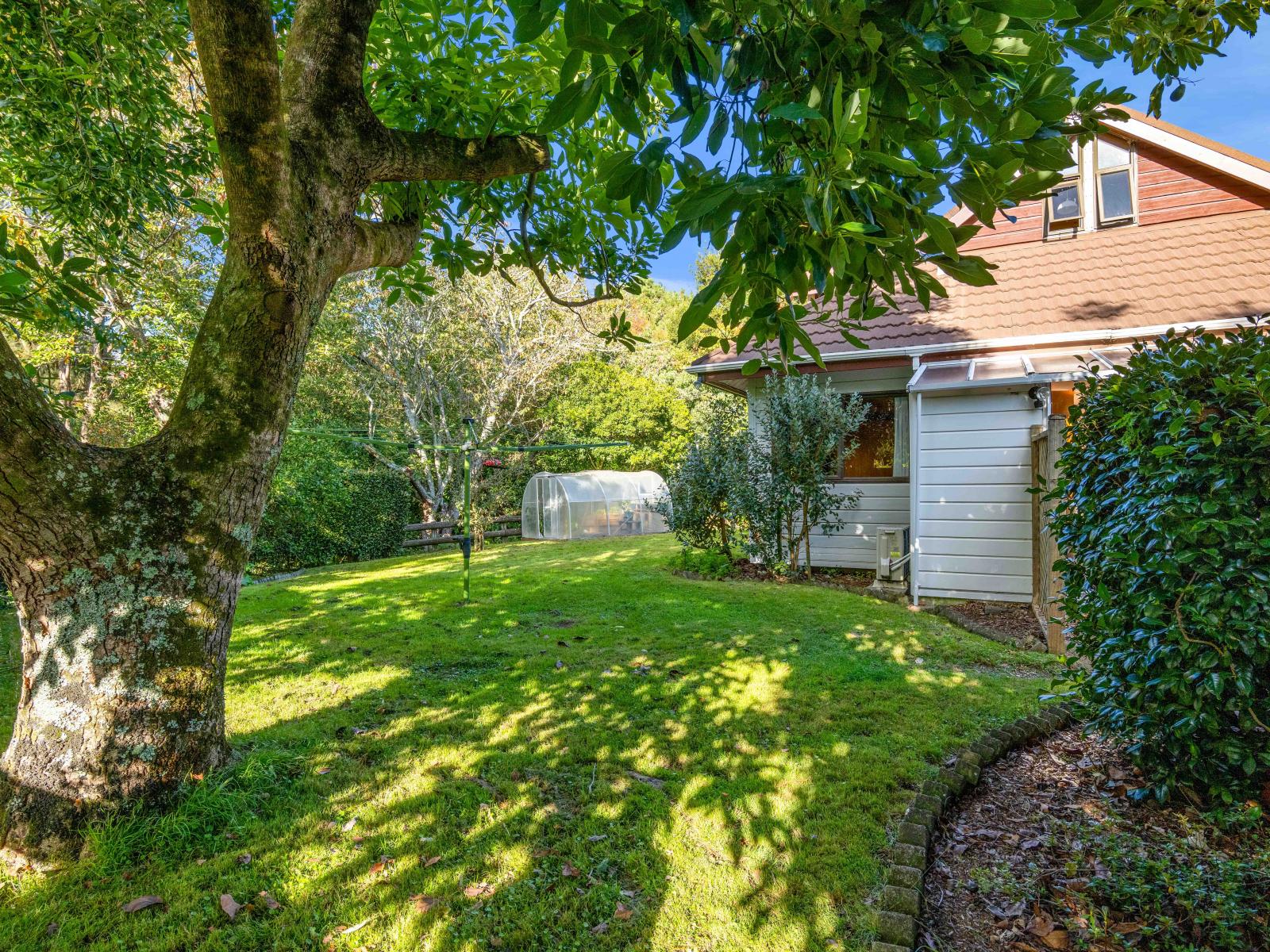 21b Sequoia Grove, Merrilands