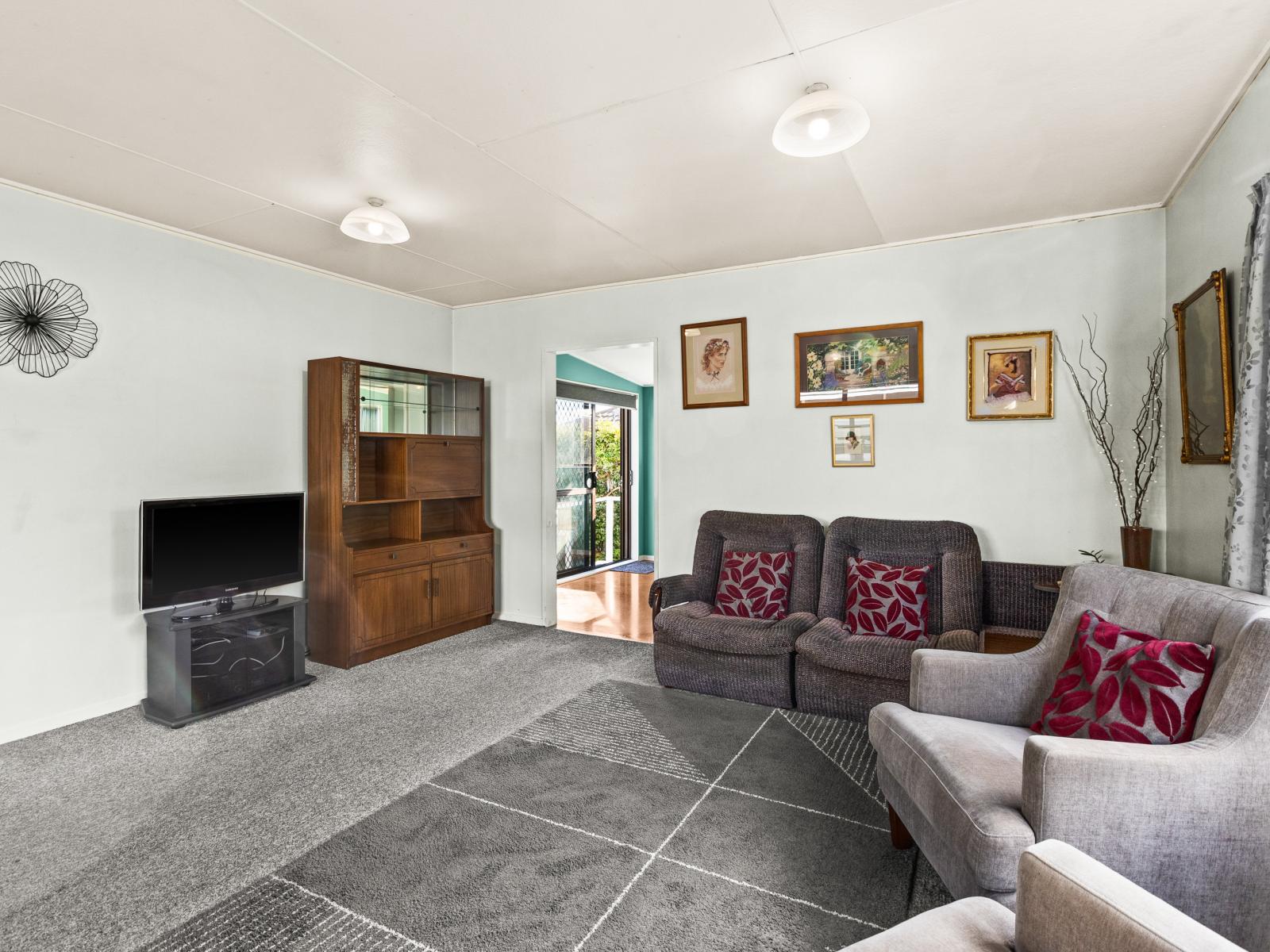 42 Konini Crescent, Pirimai
