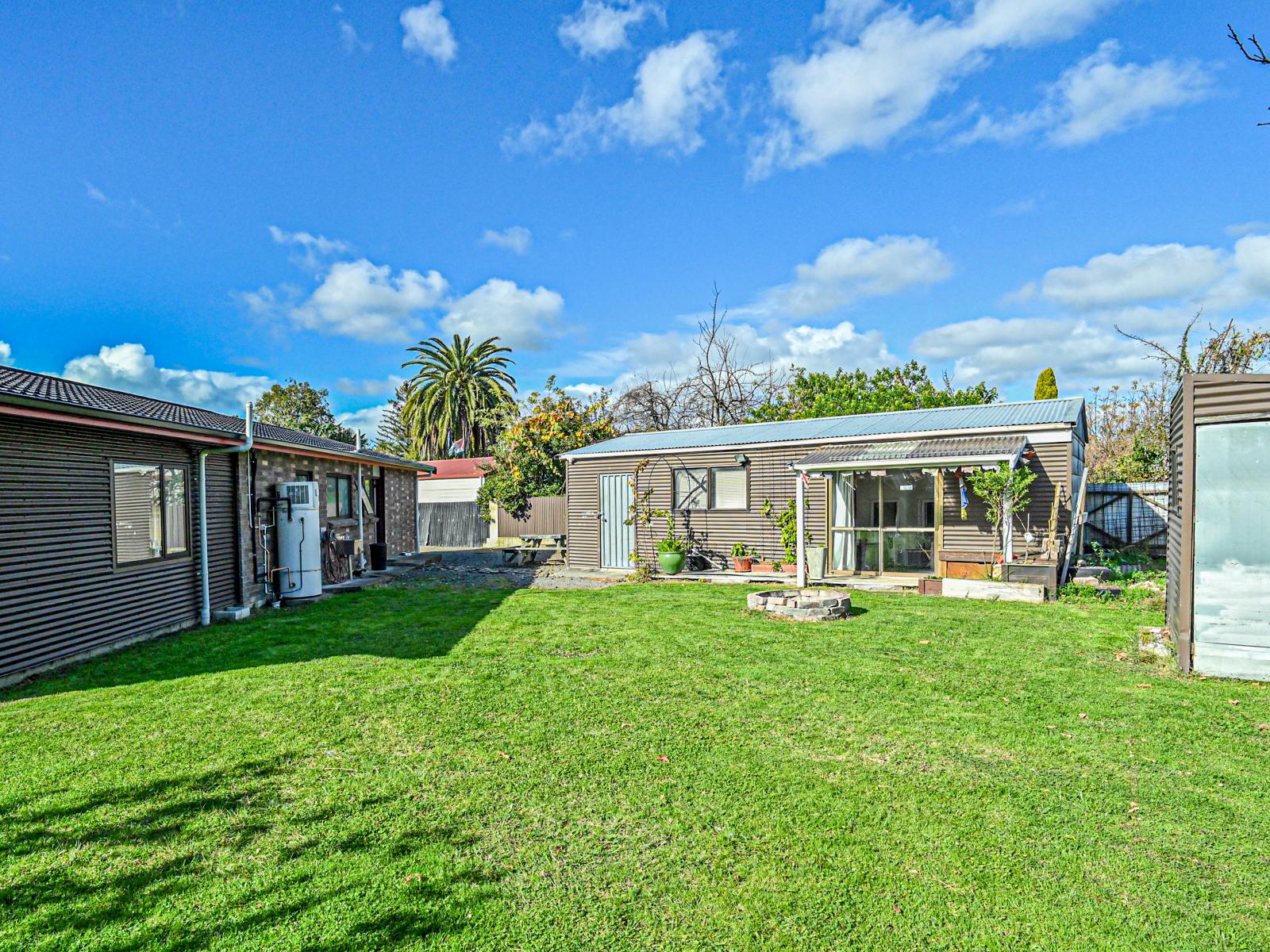 917 Collinge Road, Mayfair