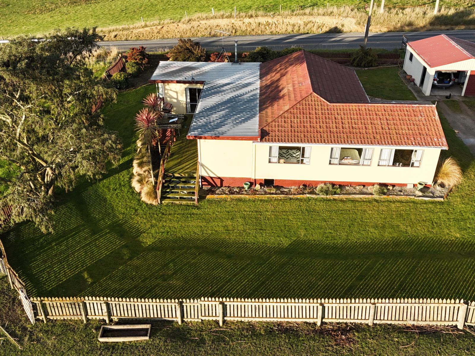 2866 Herbert-Hampden Road, Hampden