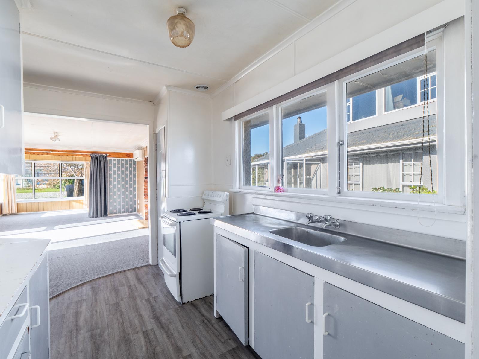 22 Adamson Crescent, Glengarry