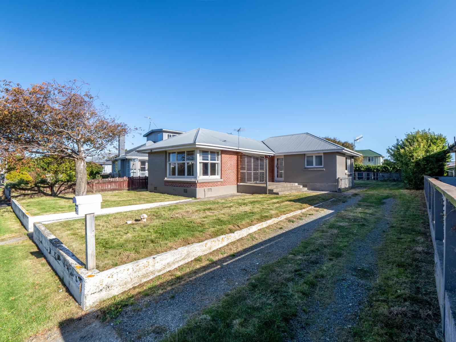 22 Adamson Crescent, Glengarry