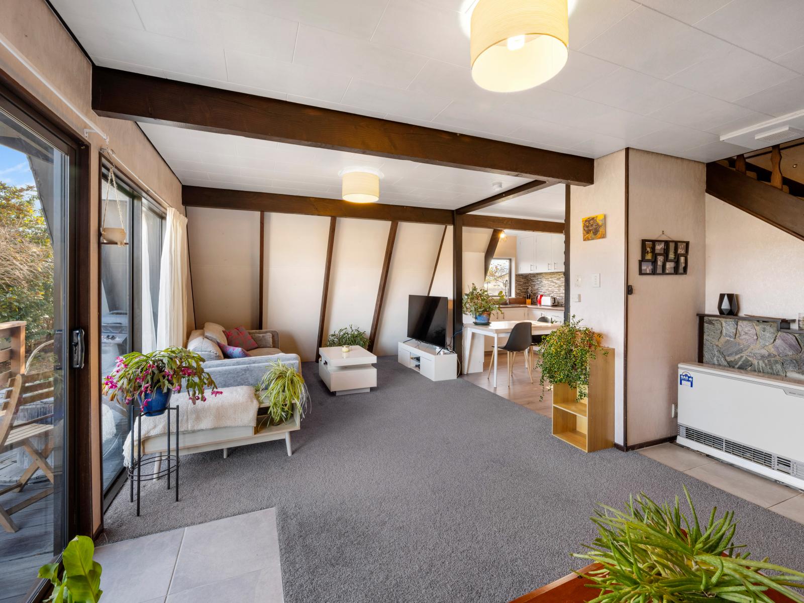 1 Don Place, Alexandra