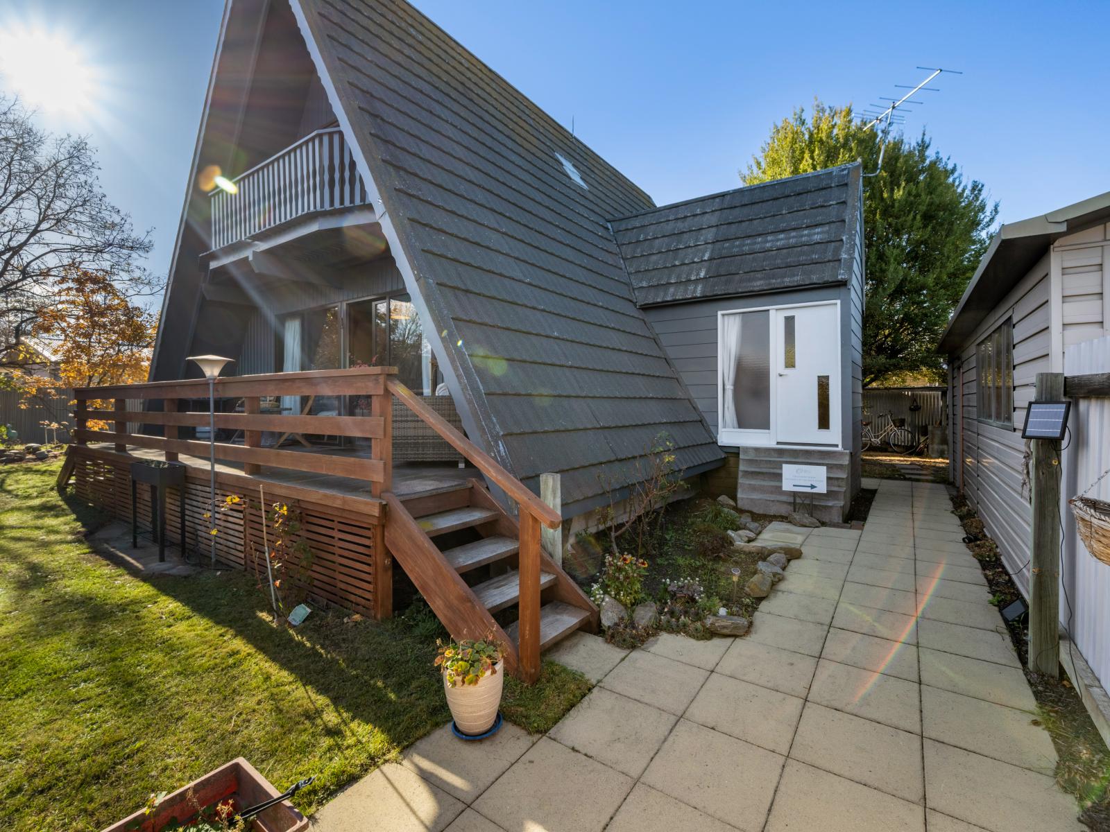 1 Don Place, Alexandra