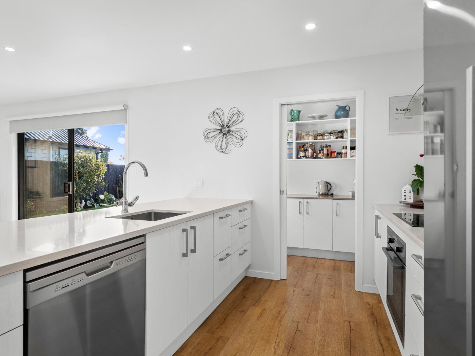 23 Redhaven Rise, Netherby
