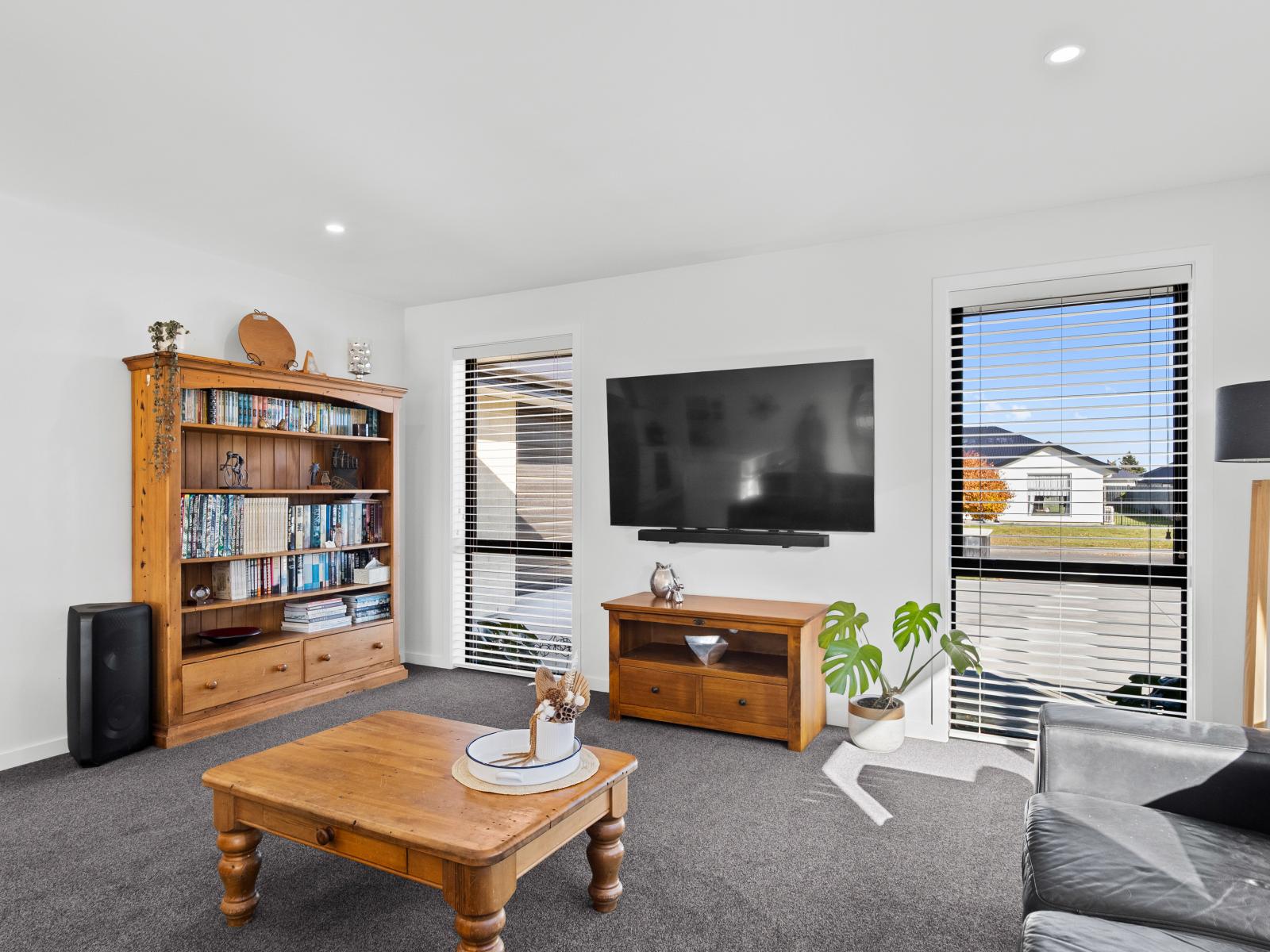 23 Redhaven Rise, Netherby