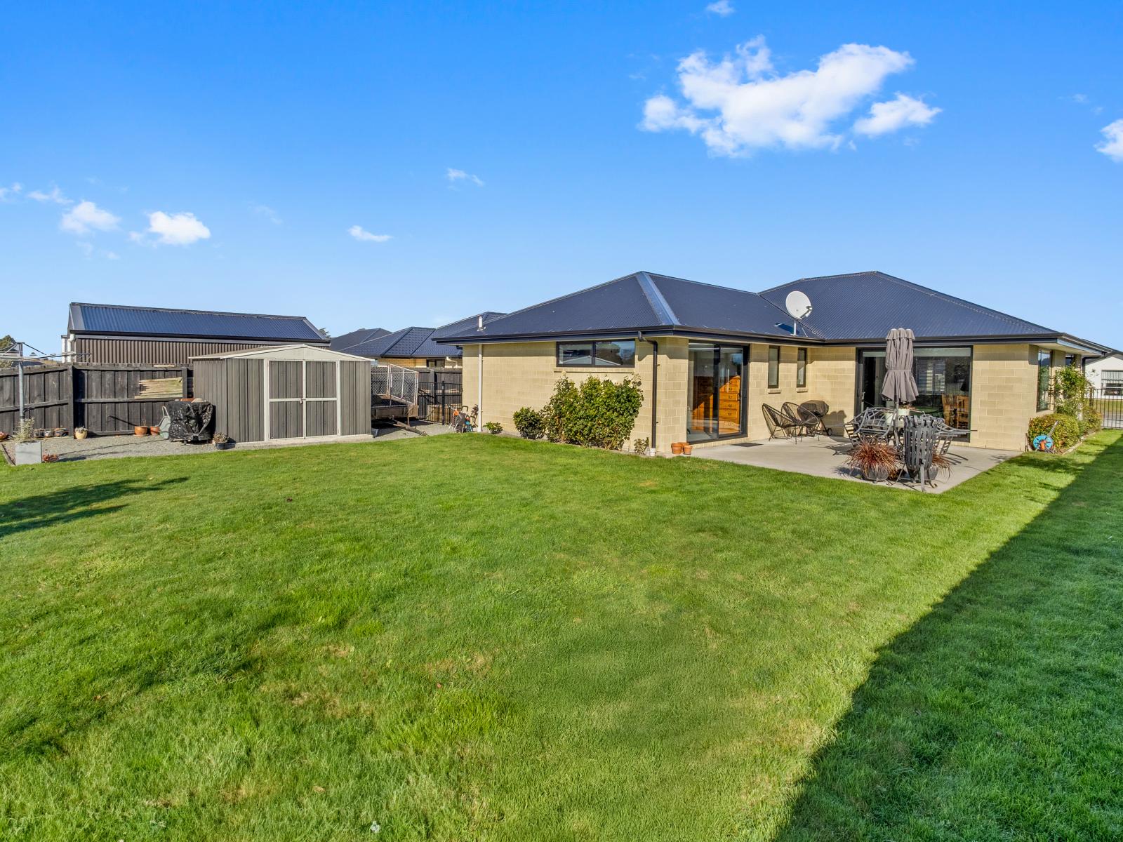 23 Redhaven Rise, Netherby