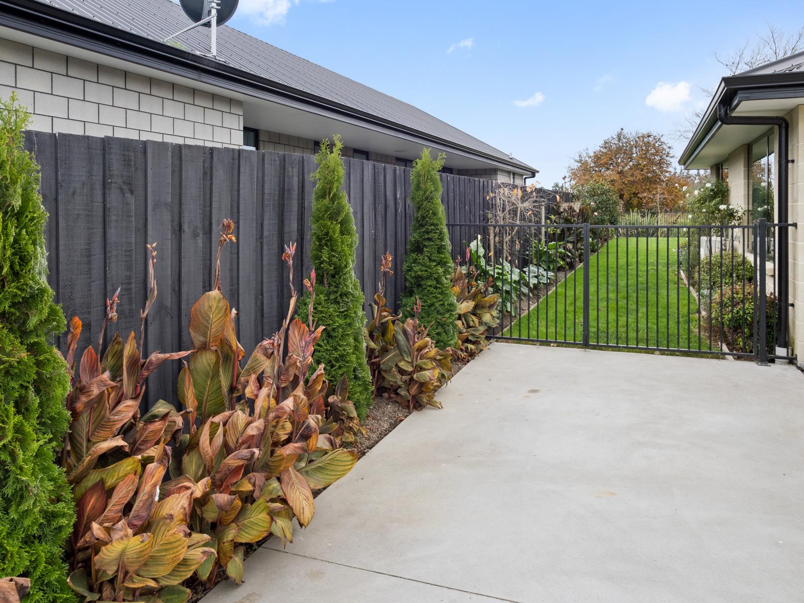 23 Redhaven Rise, Netherby