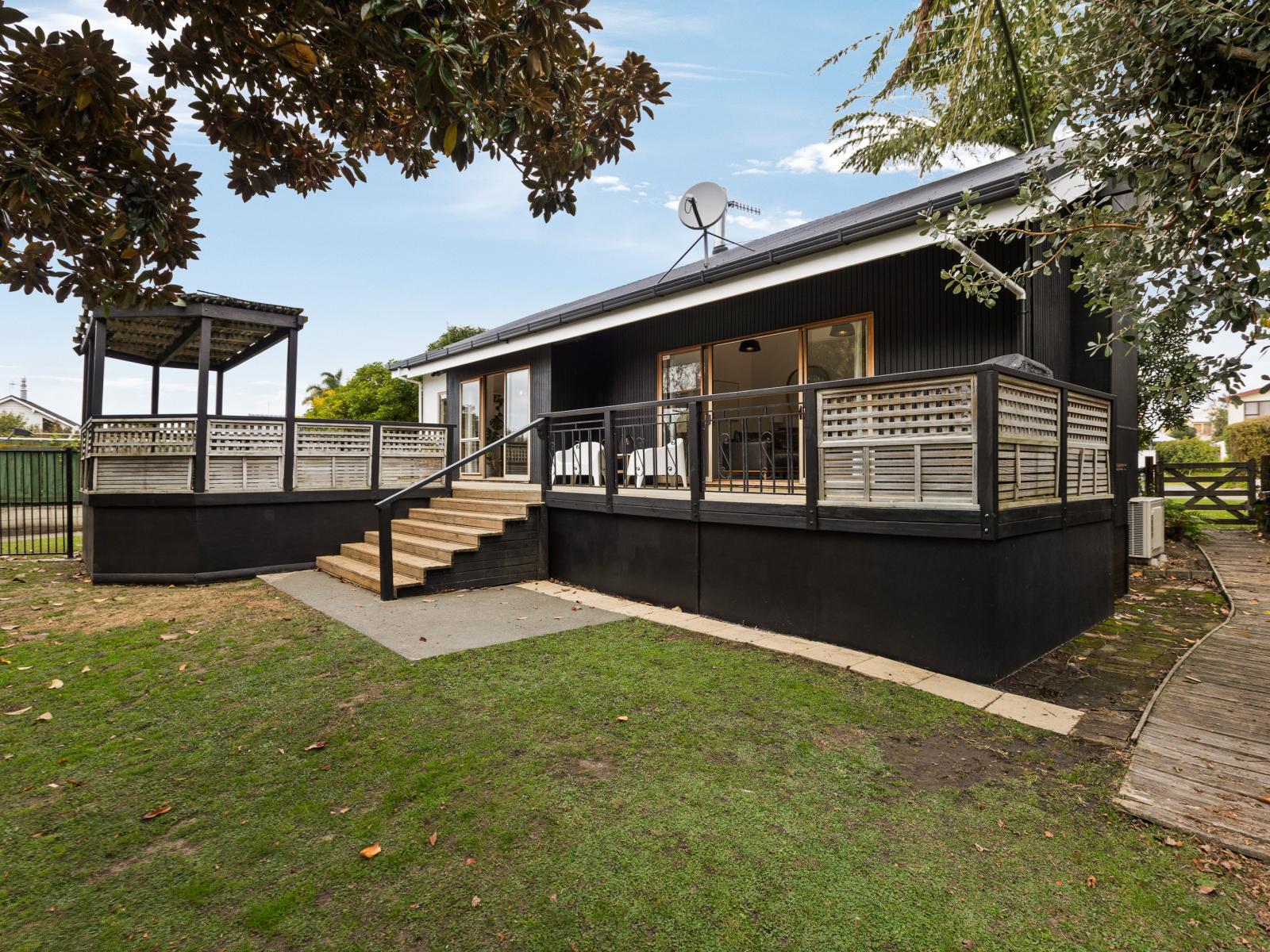 24 Ngarimu Crescent, Taradale