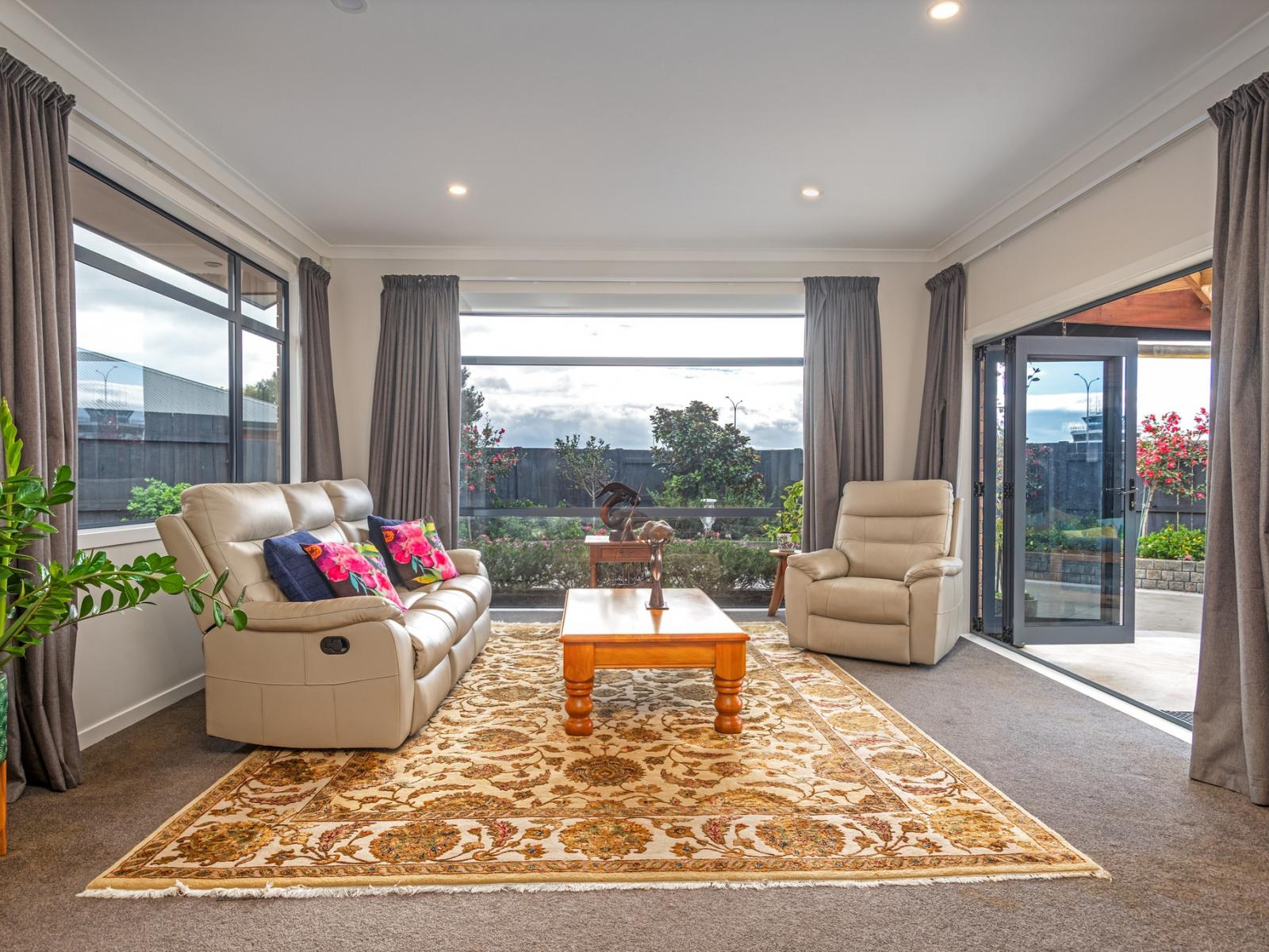 8 Crabapple Close, Milson