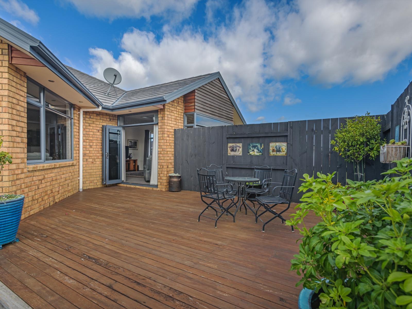 8 Crabapple Close, Milson