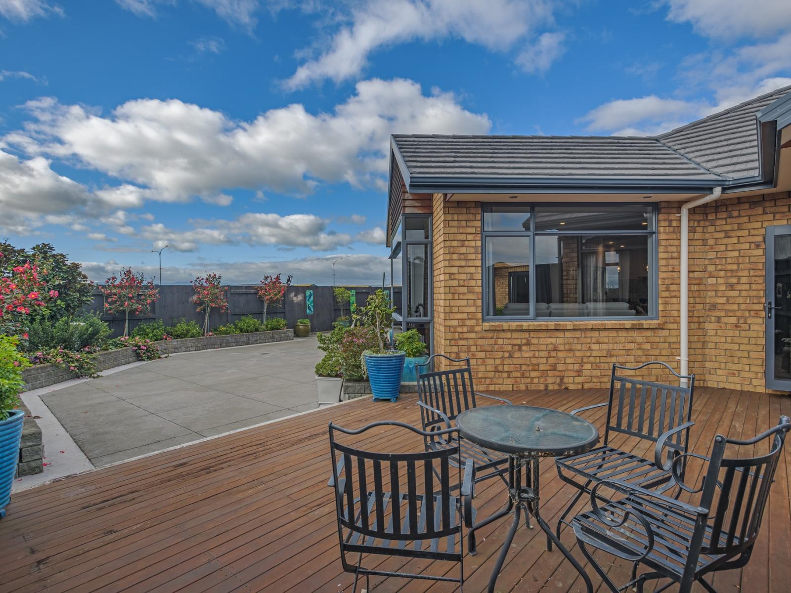 8 Crabapple Close, Milson