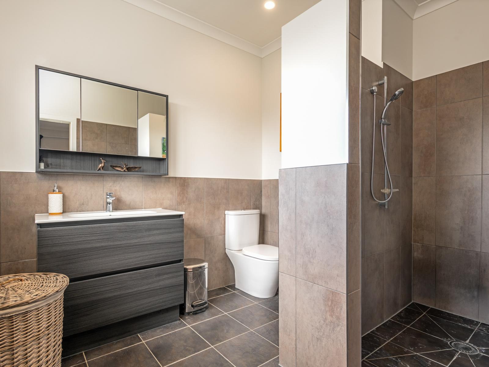 8 Crabapple Close, Milson