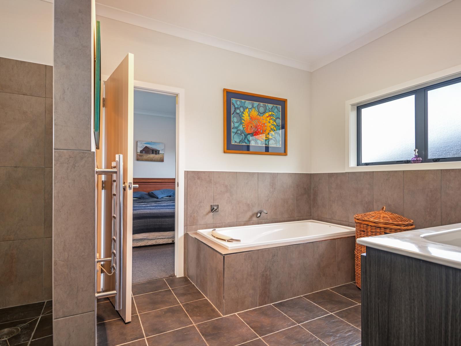8 Crabapple Close, Milson
