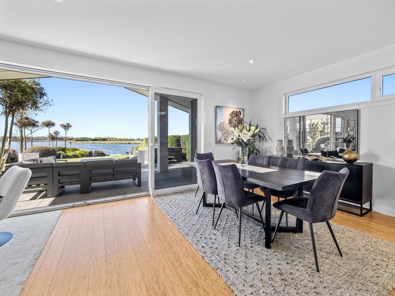4 Waterton Point, Huntingdon