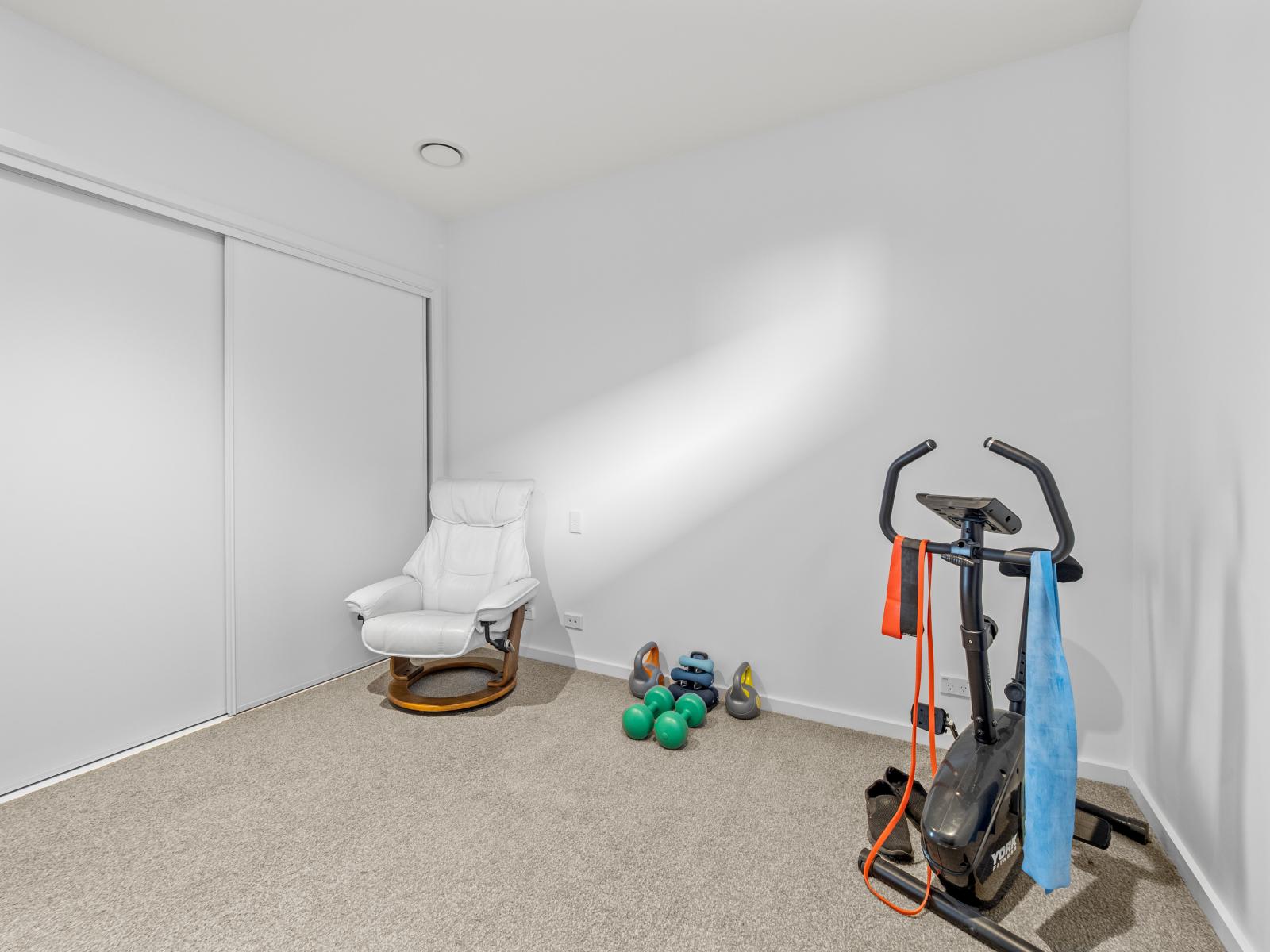 4 Waterton Point, Huntingdon