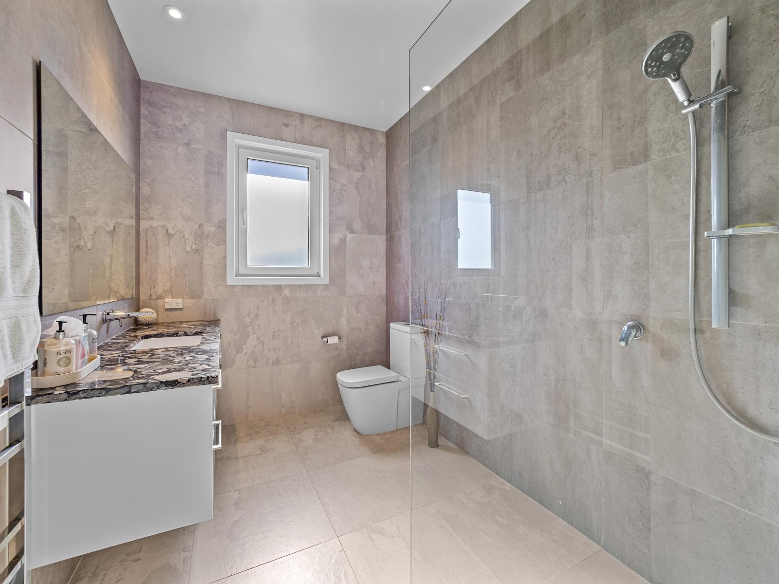 4 Waterton Point, Huntingdon