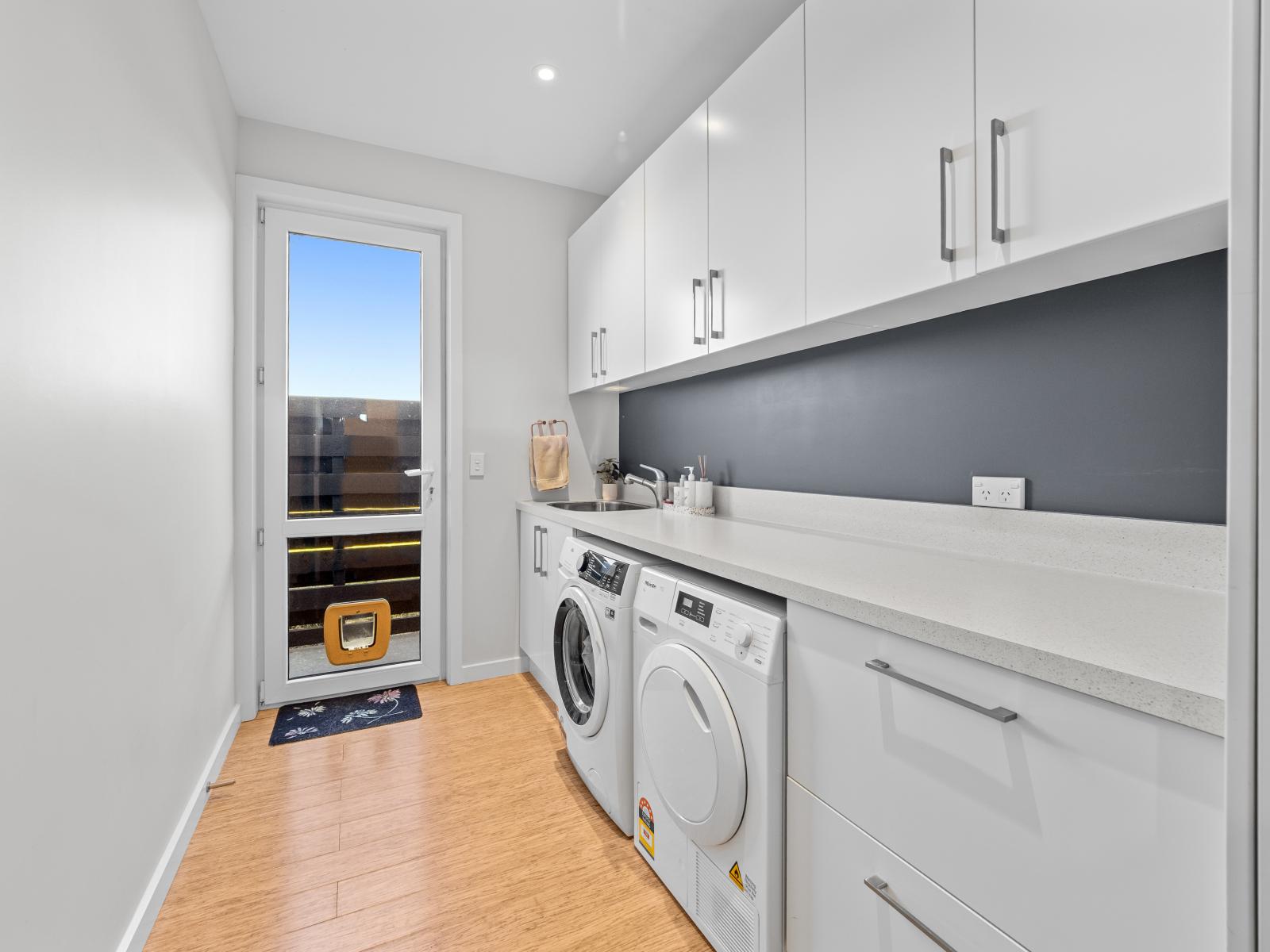 4 Waterton Point, Huntingdon