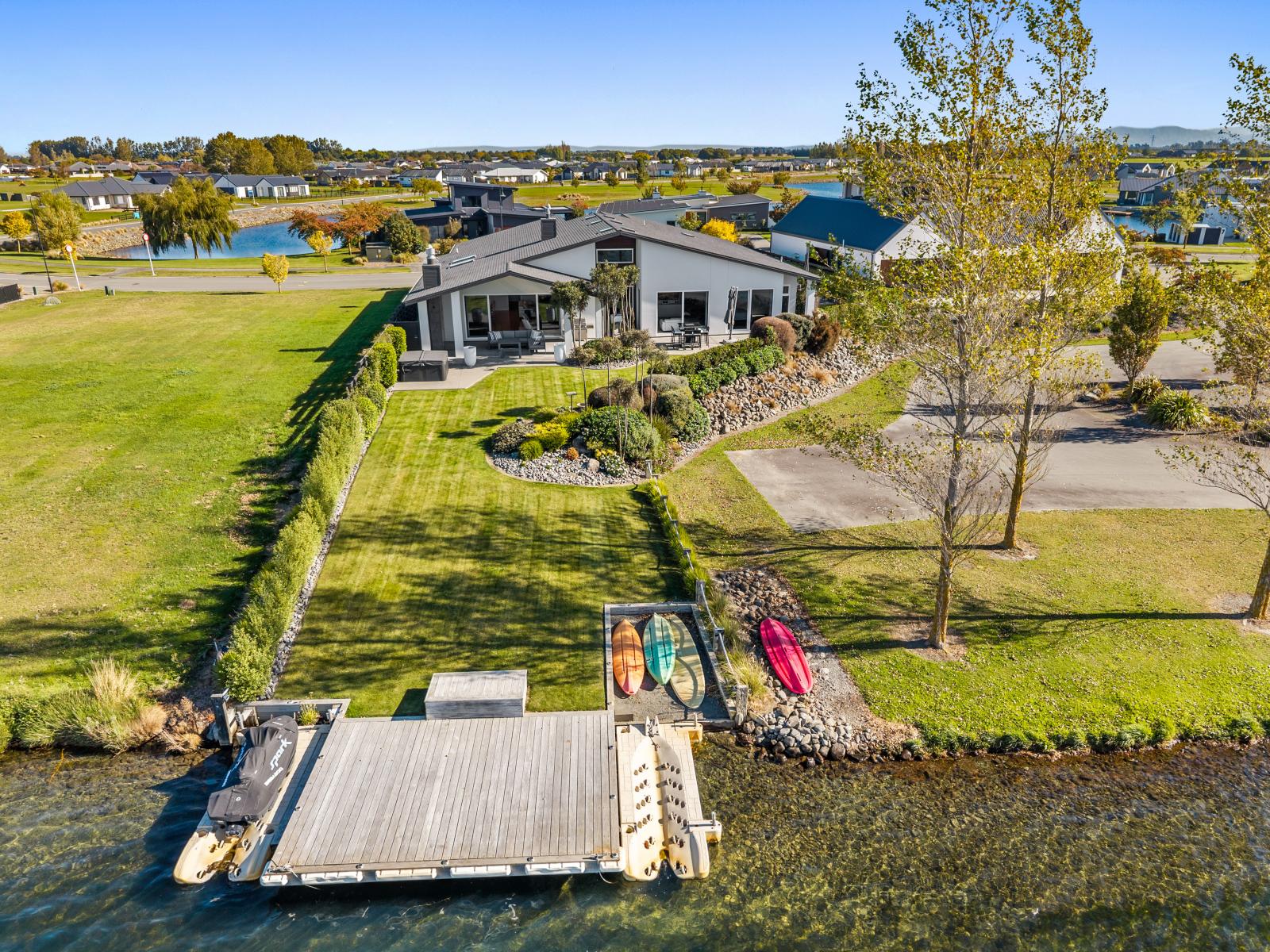 4 Waterton Point, Huntingdon