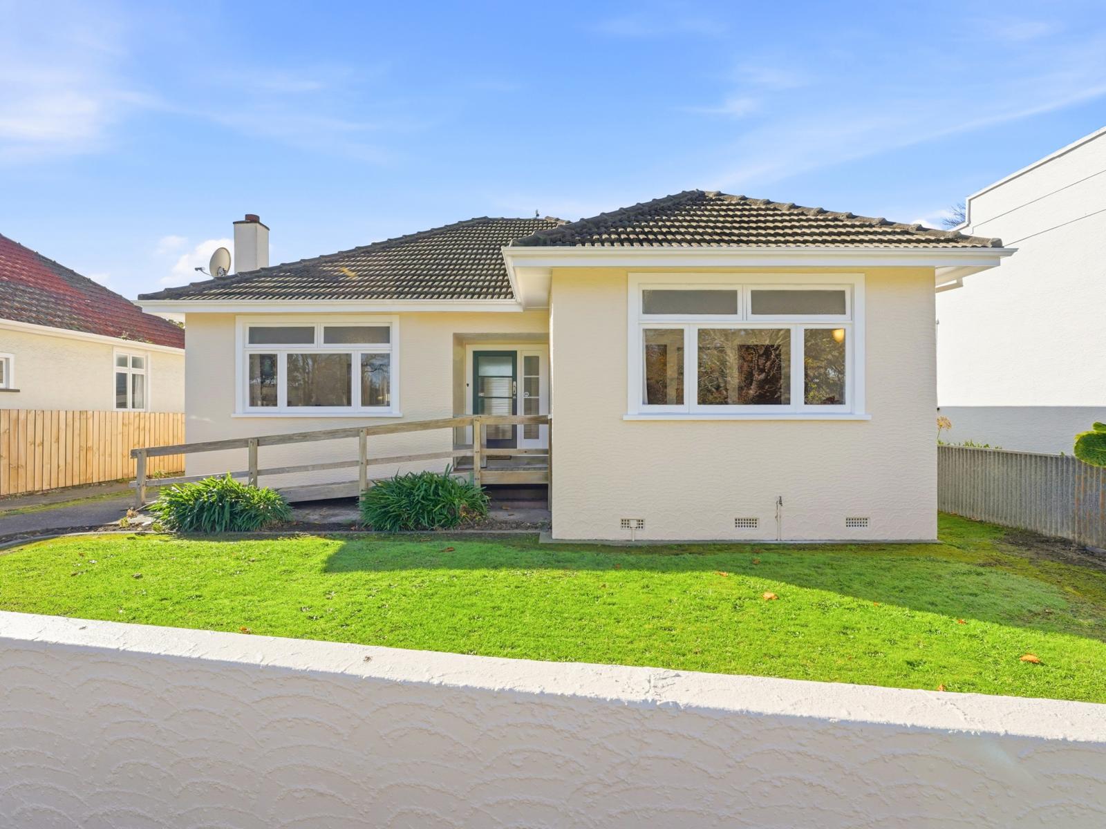 109 Anzac Parade, Whanganui East