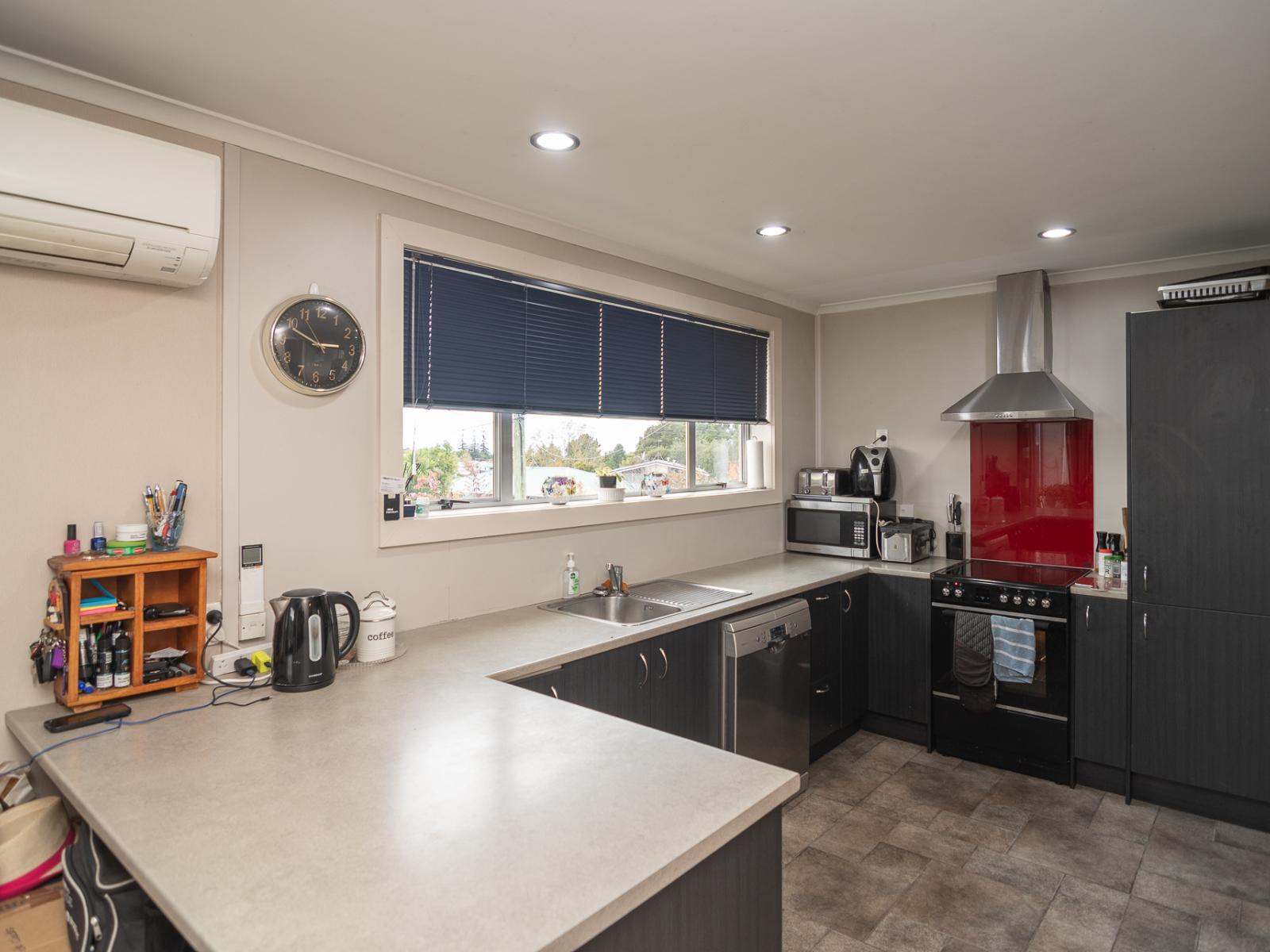 31 Balmoral Street, Marchwiel