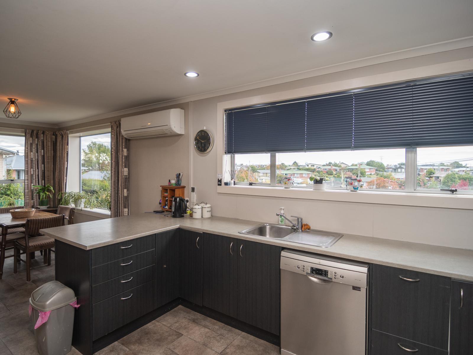 31 Balmoral Street, Marchwiel