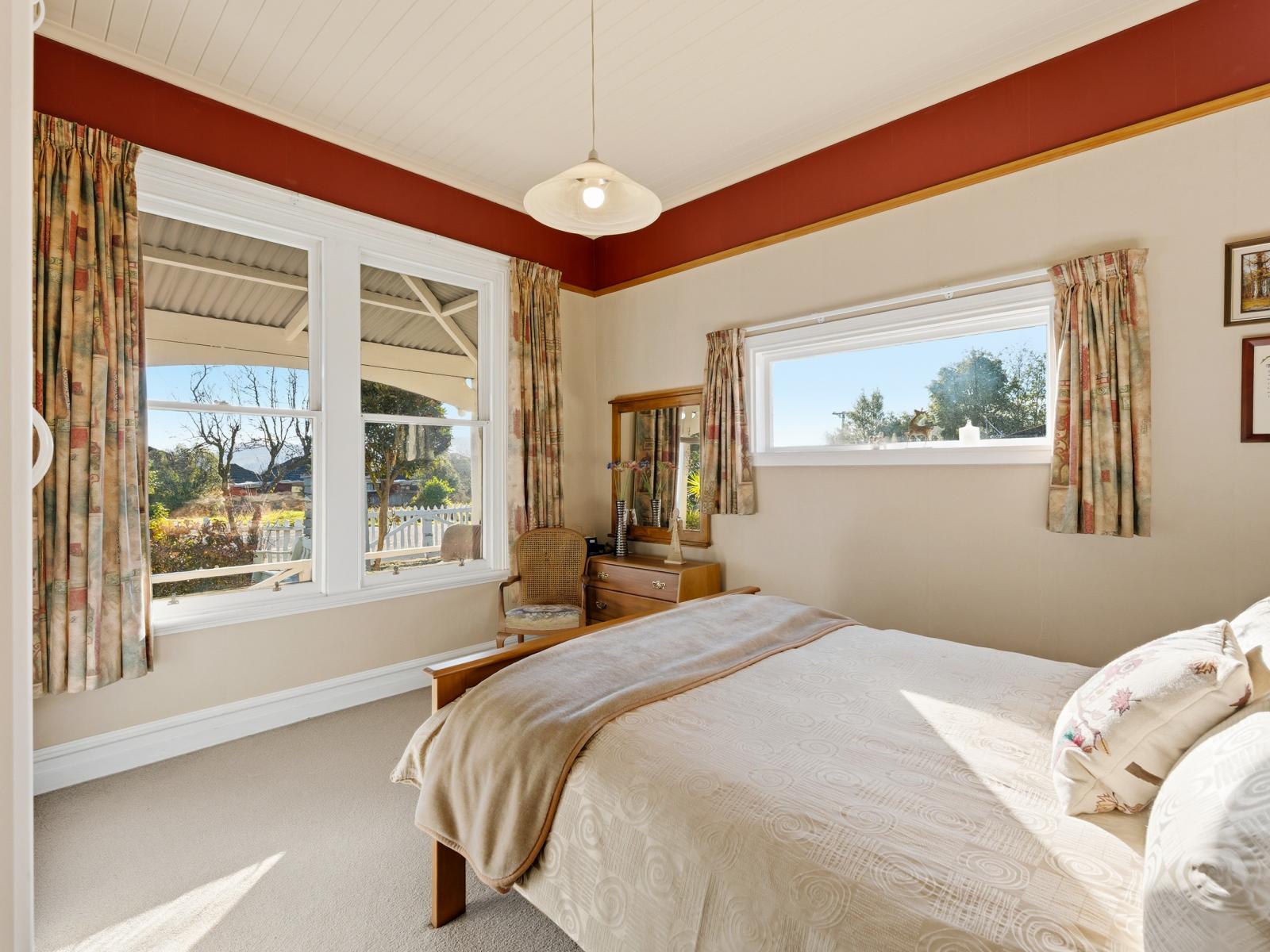 56 Gladstone Road North, Mosgiel