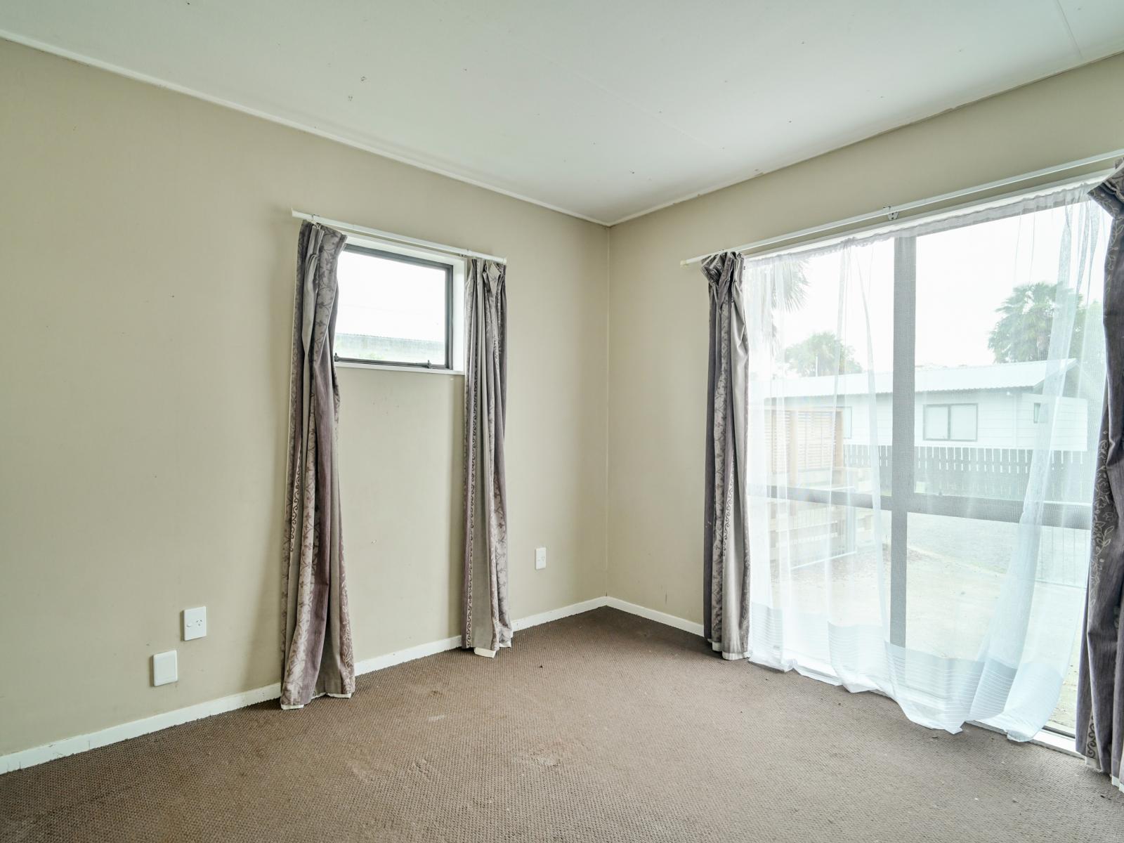913F Nelson Street North, Mahora
