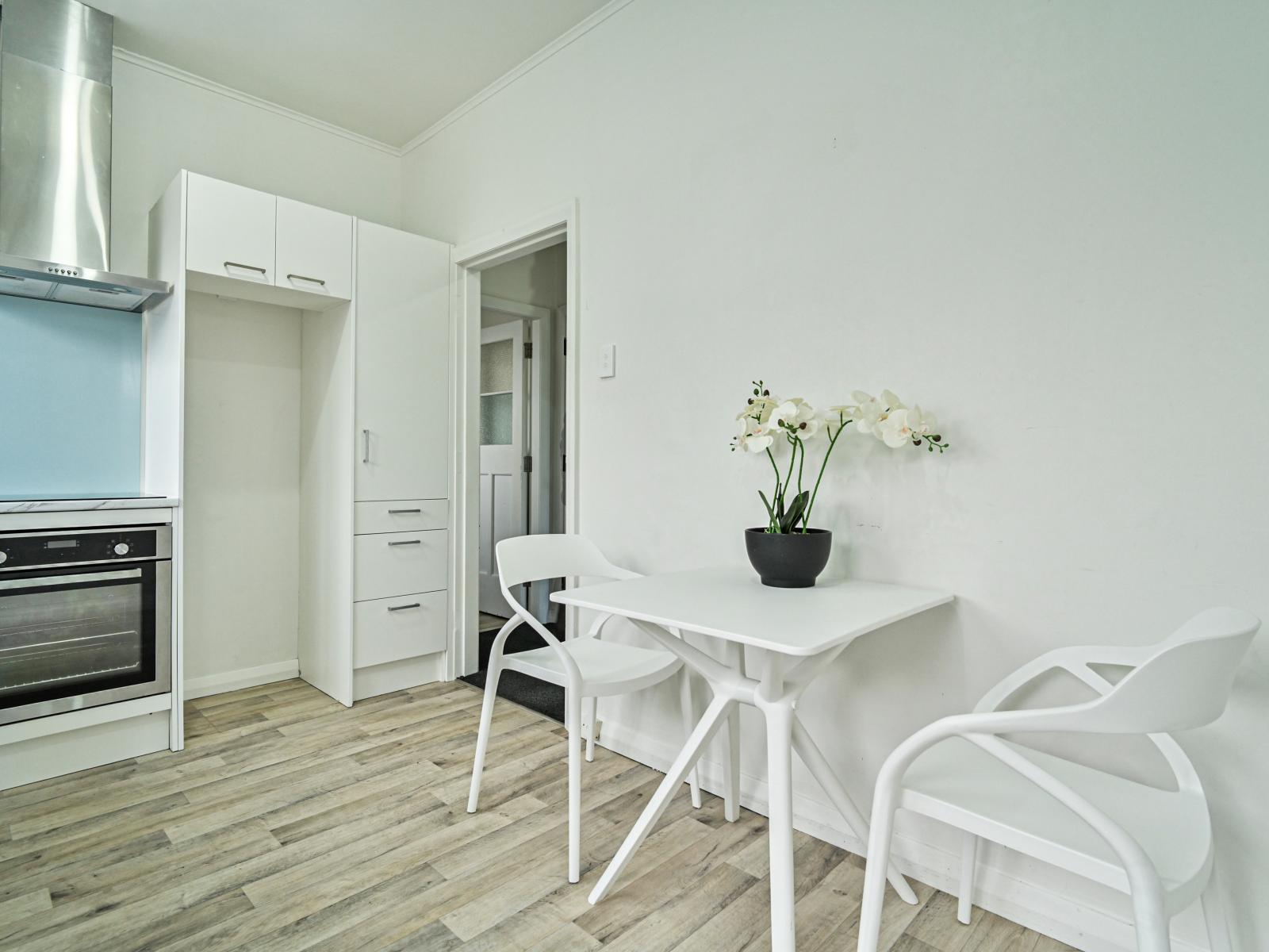 403 Akina Street, Akina