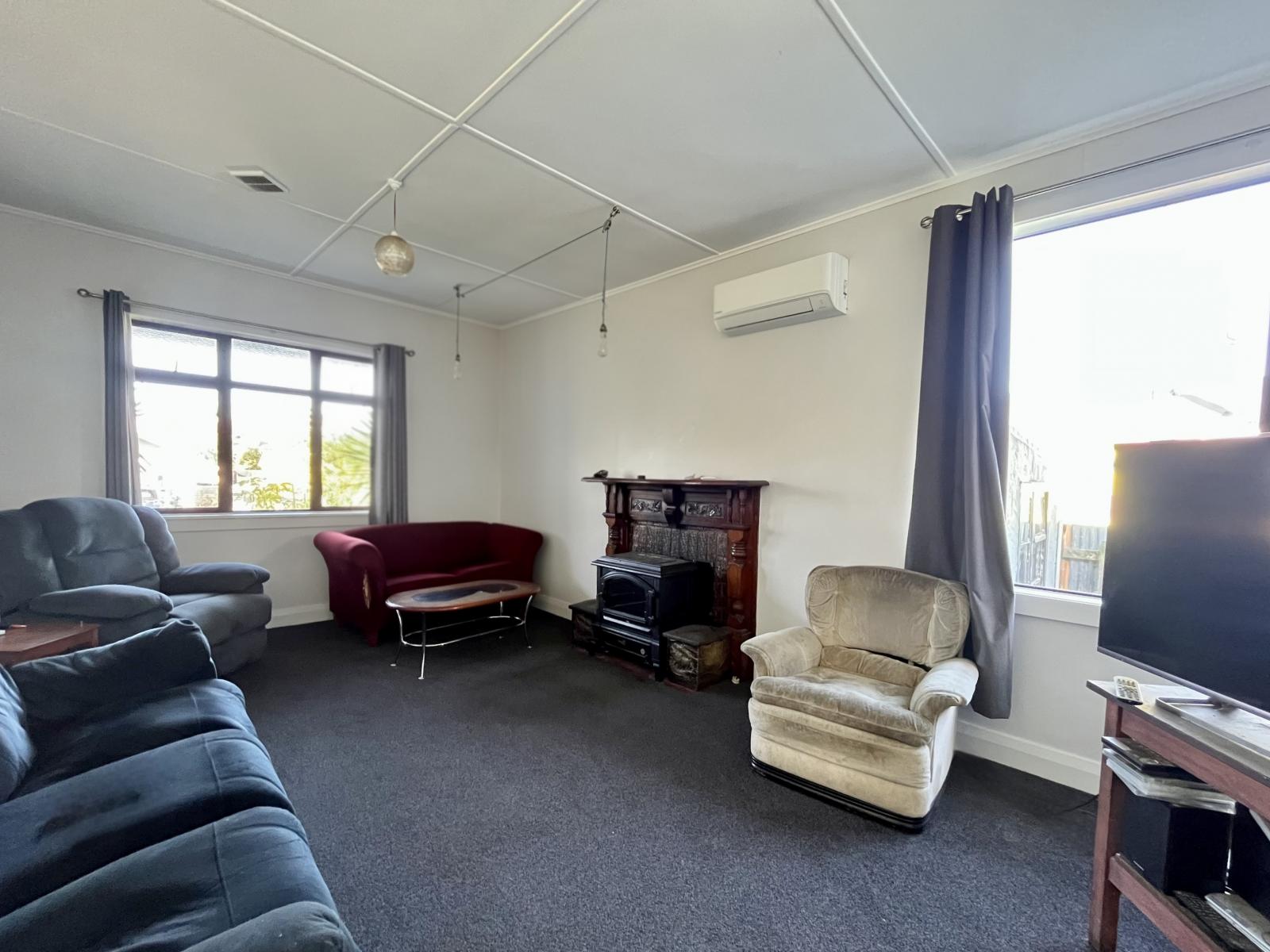 14 Queen Street, Westport