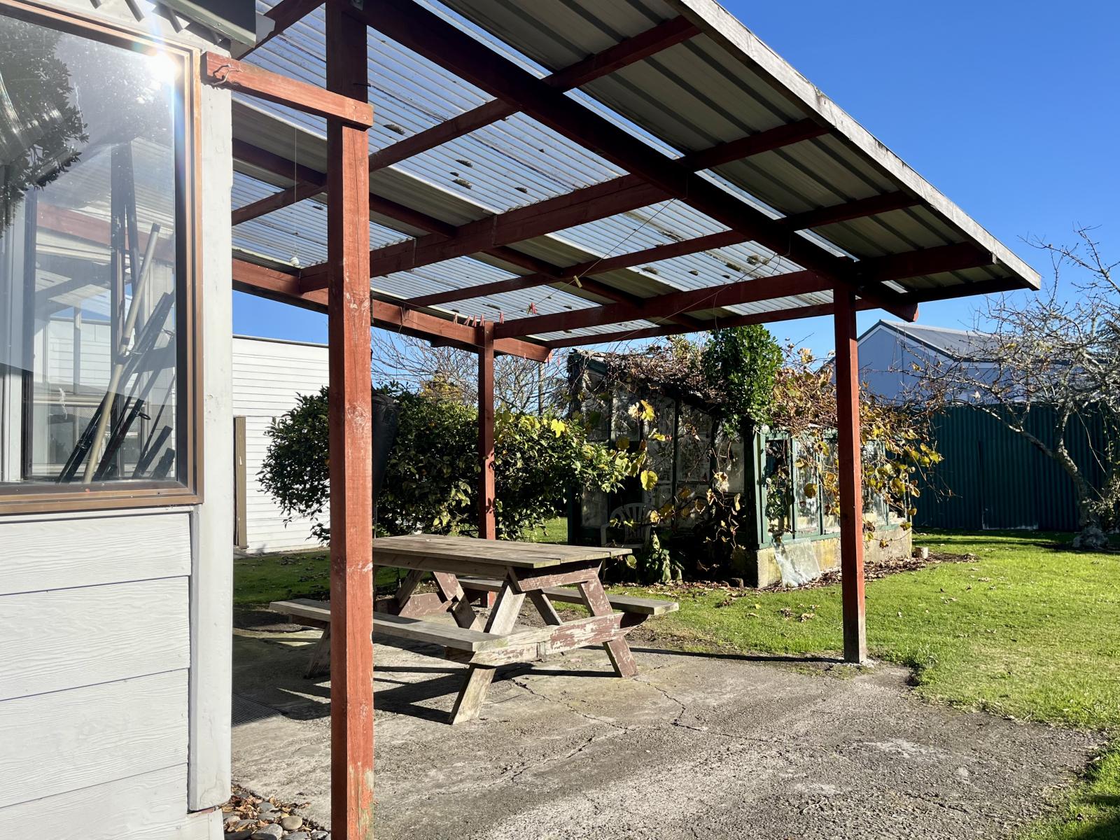 14 Queen Street, Westport