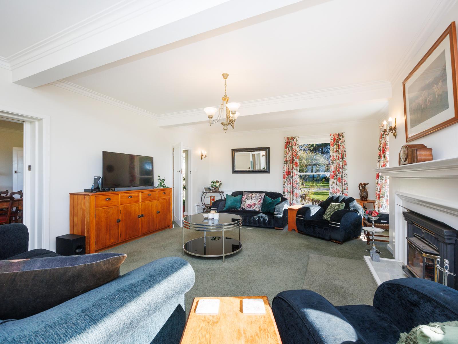 768 Mount Stewart Halcombe Road, Halcombe