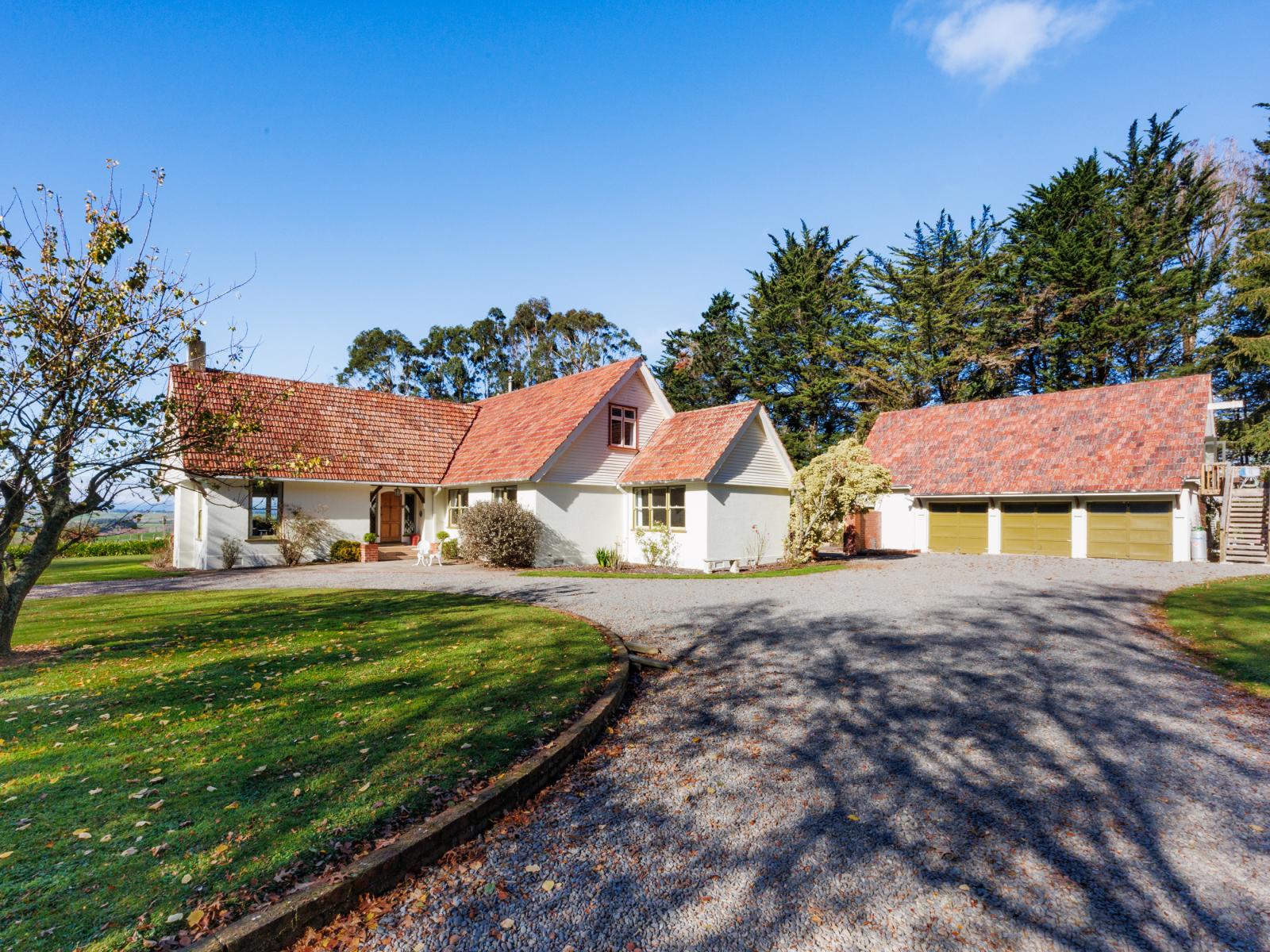 768 Mount Stewart Halcombe Road, Halcombe
