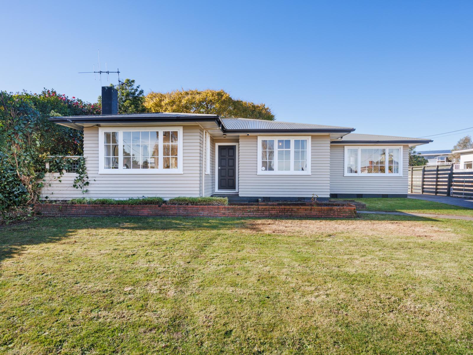 8 Norwich Place, Awapuni