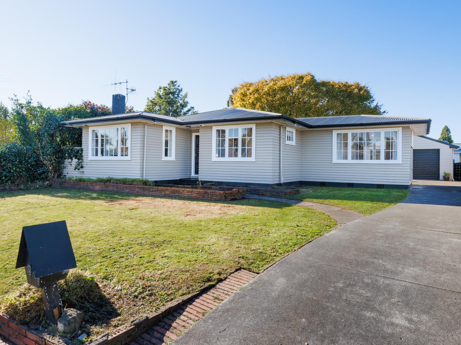 8 Norwich Place, Awapuni