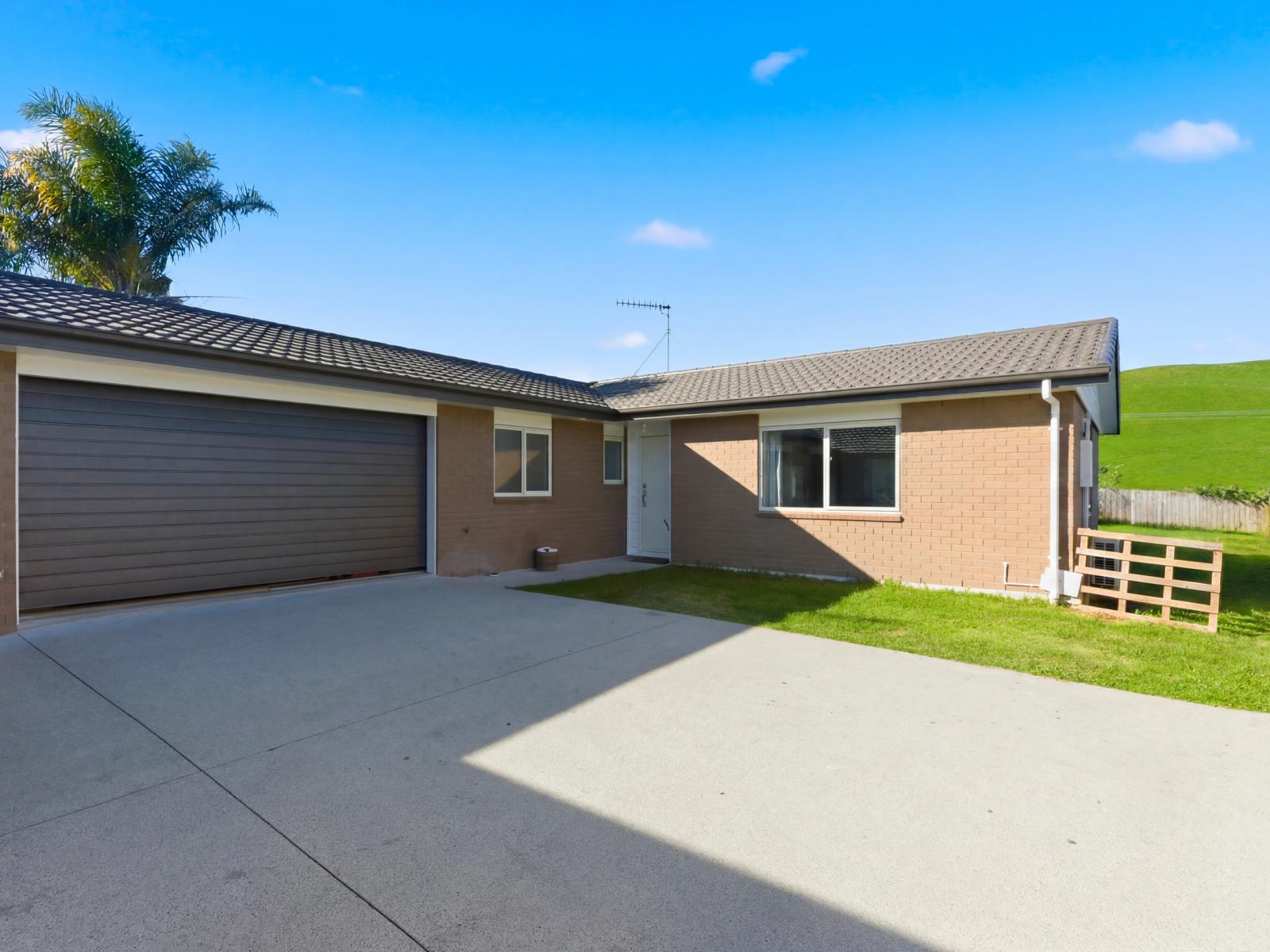 186 / 186a Ballintoy Park Drive, Welcome Bay