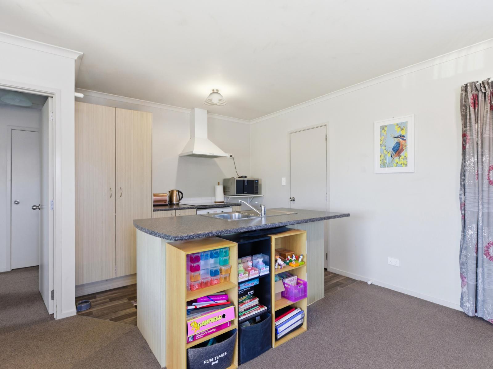 186 / 186a Ballintoy Park Drive, Welcome Bay