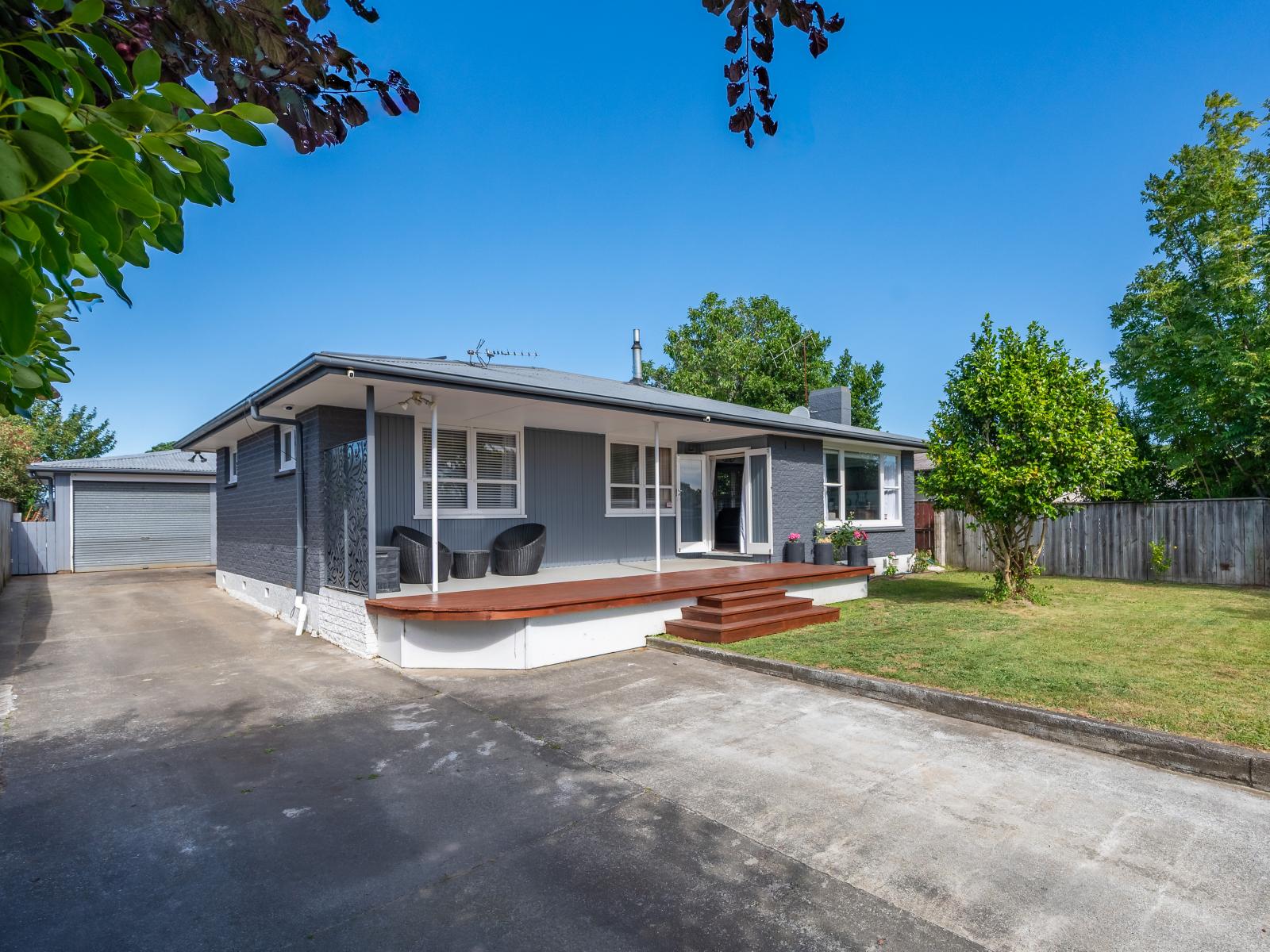 18 Lipscombe Crescent, Havelock North