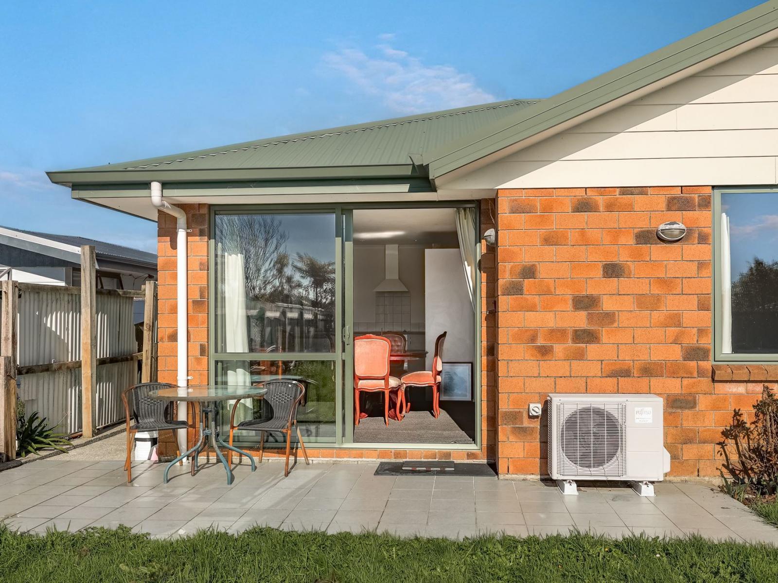 29B and C Lyndhurst Street, Westport