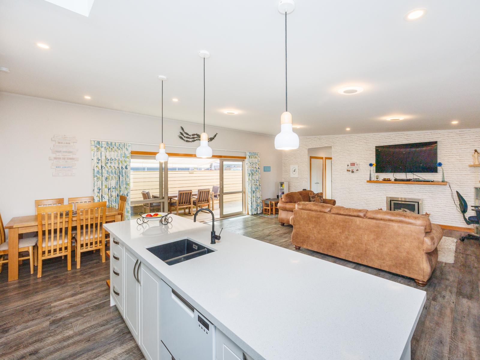 3 Forbes Road, Foxton Beach