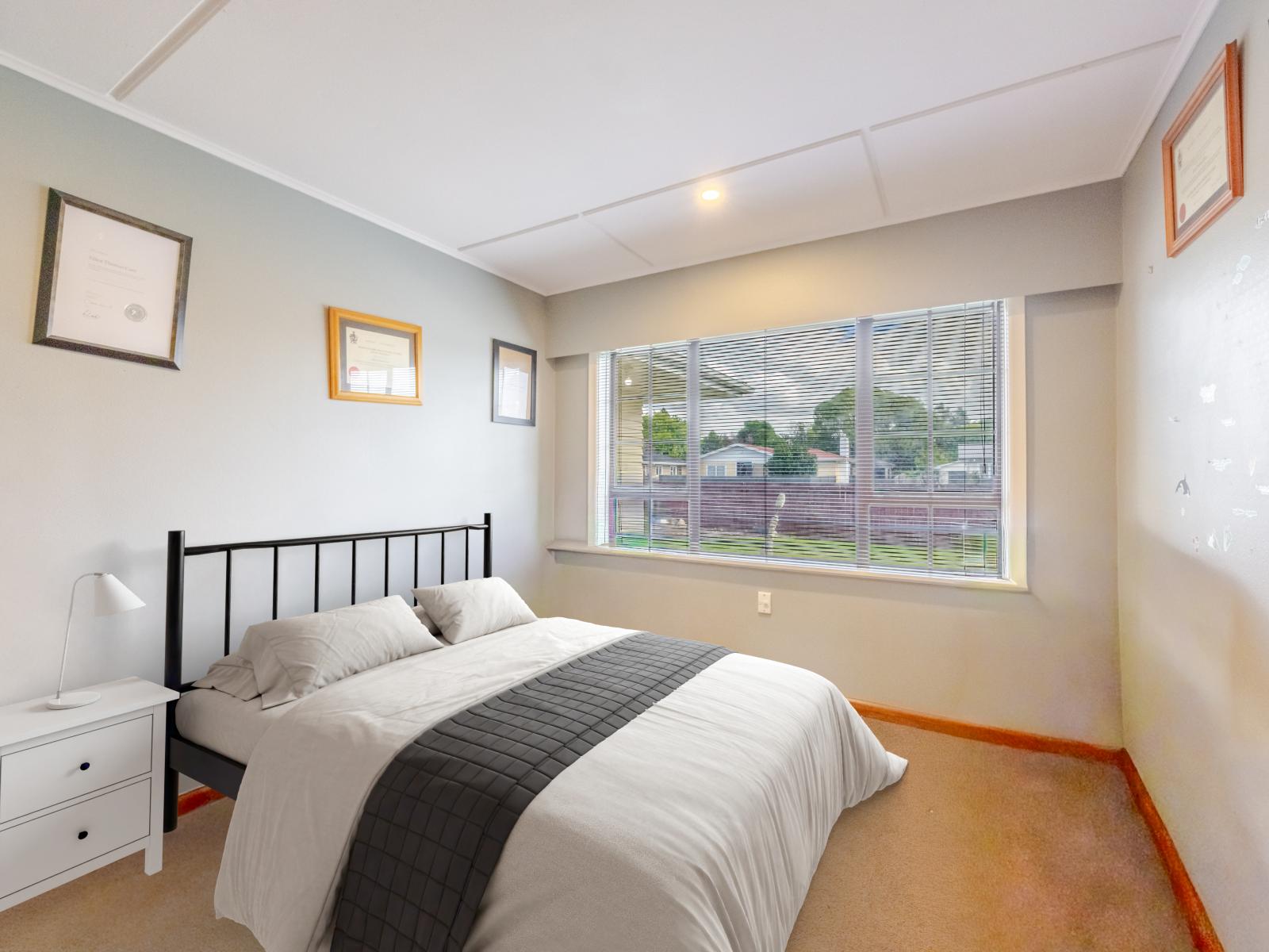 51 Downing Avenue, Pirimai