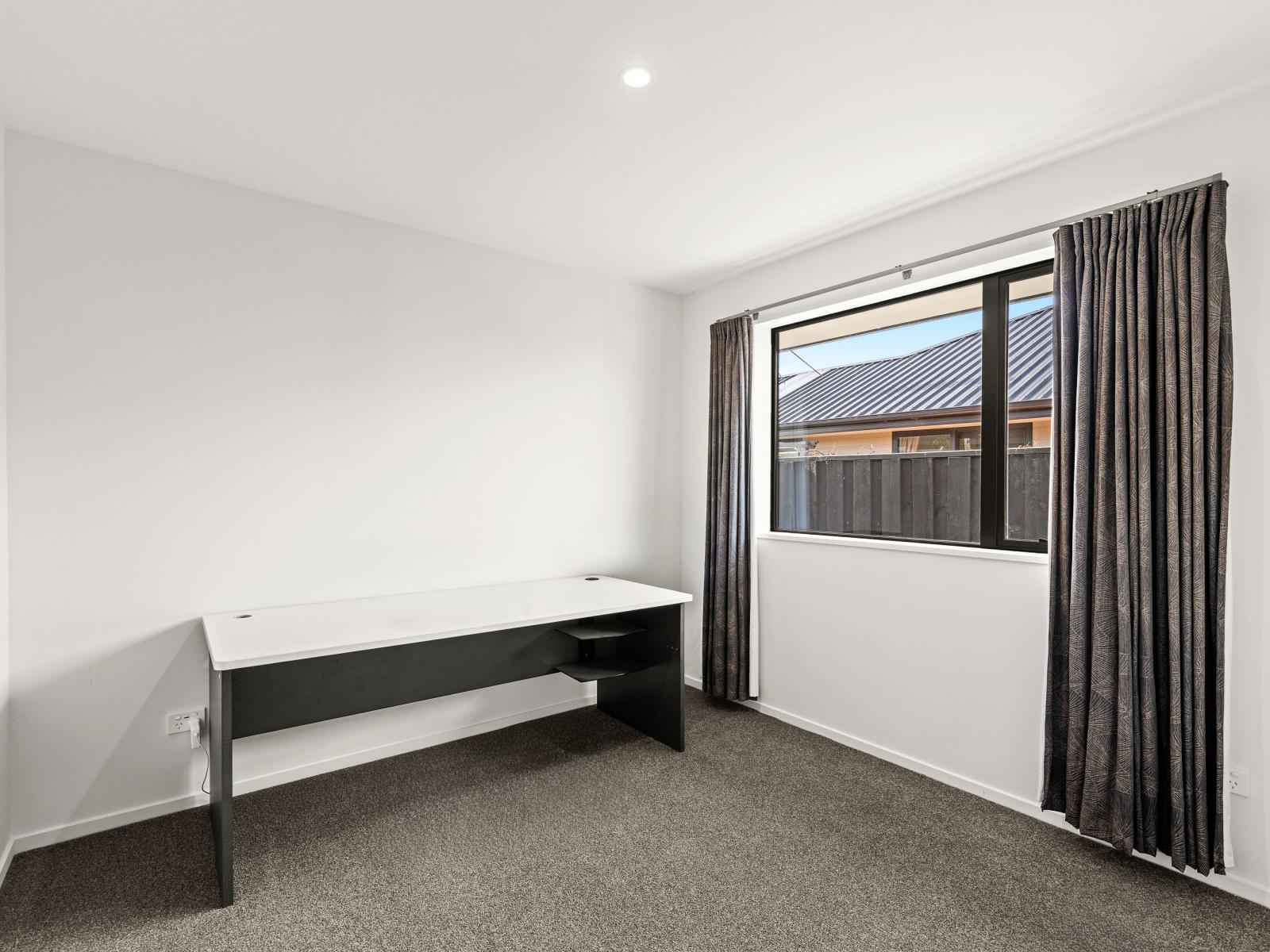 6 Helicon Street, Pegasus