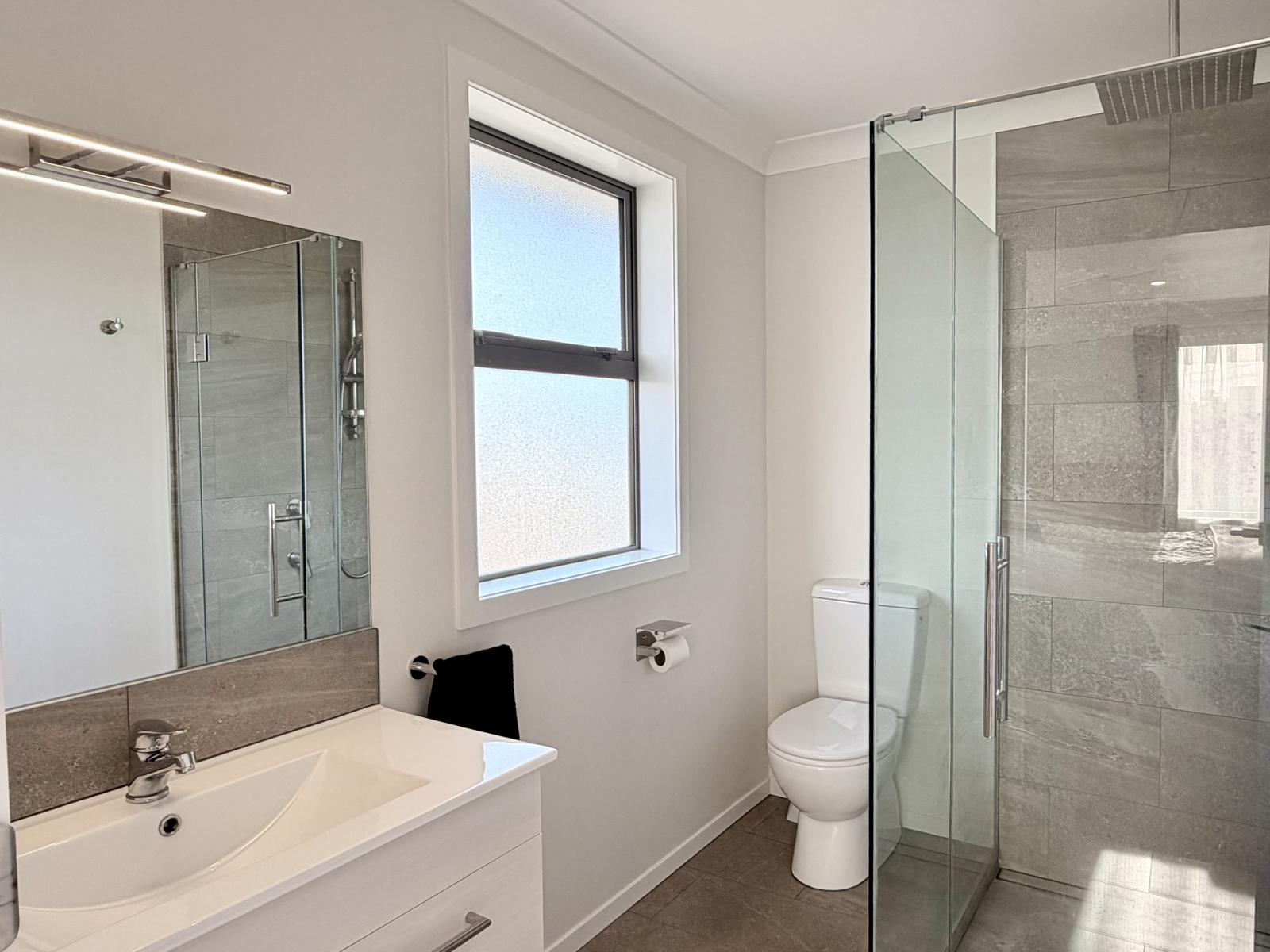 16C Clyde Street, Oamaru