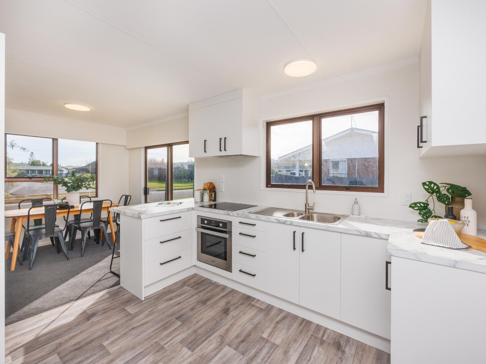 11 Fiona Crescent, Feilding